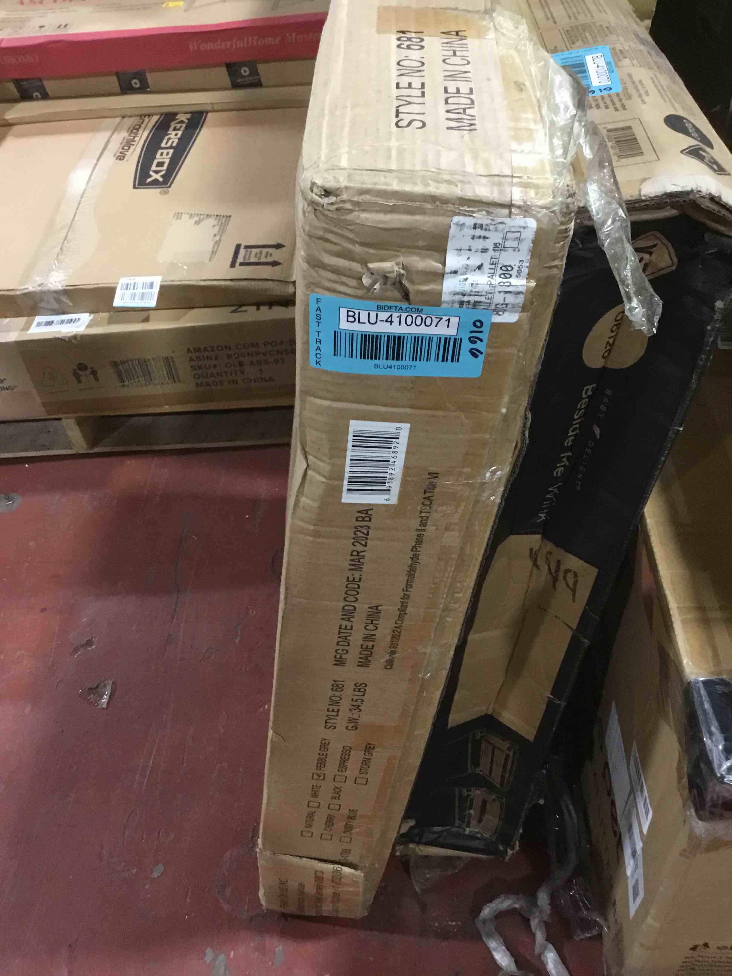 https://s3.amazonaws.com/lotting-images-prod/bidfta/BLU4100071_1705007546817.jpeg