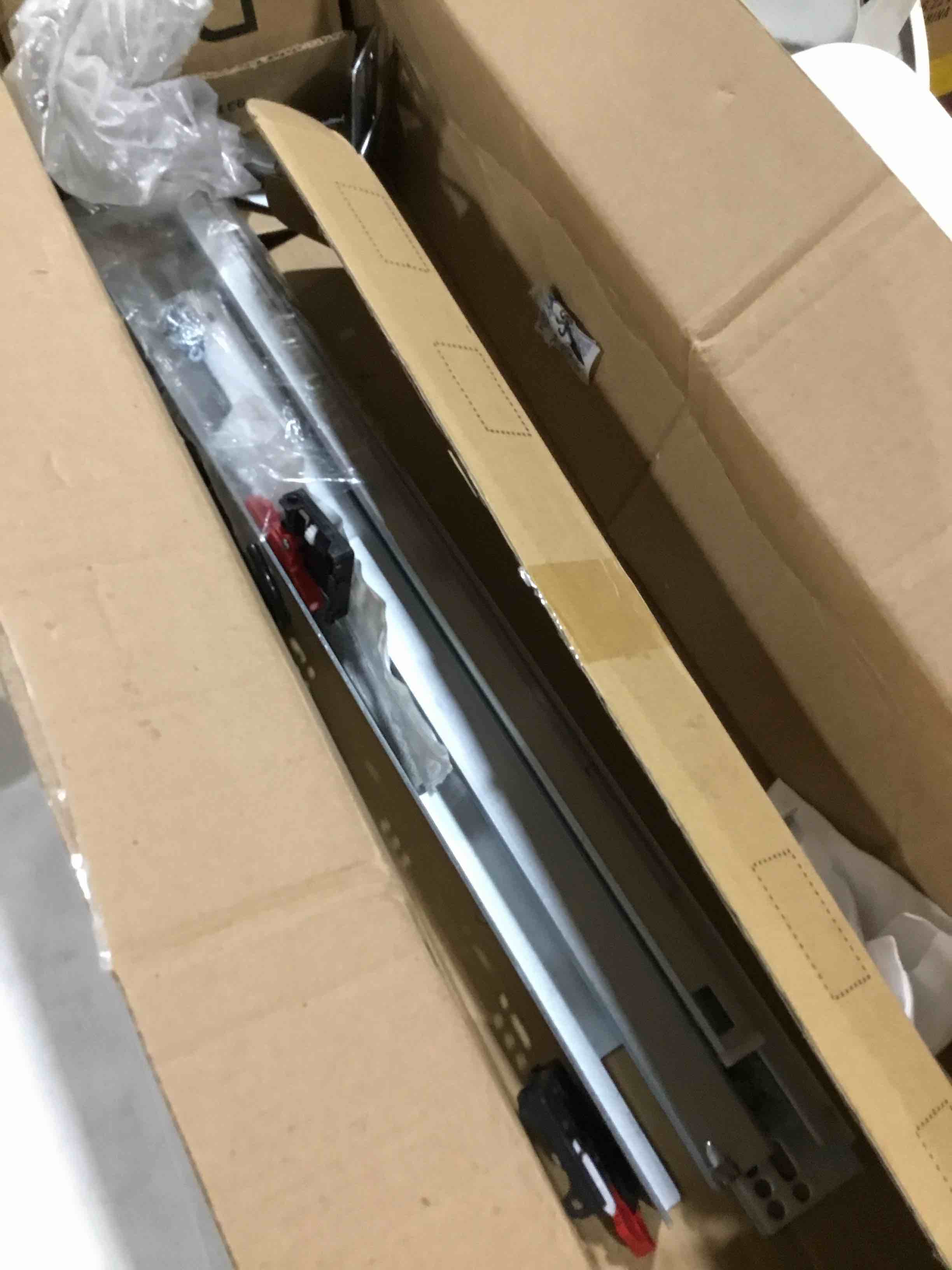 https://s3.amazonaws.com/lotting-images-prod/bidfta/BLU4100942_1713296548899.jpeg