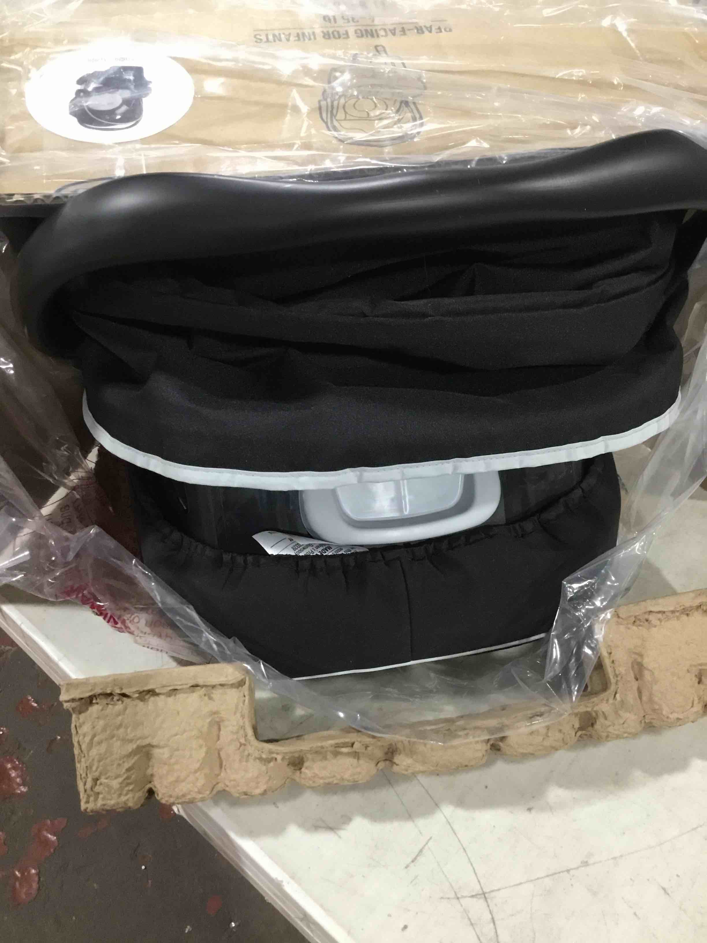 https://s3.amazonaws.com/lotting-images-prod/bidfta/BLU4104884_1703693559051.jpeg