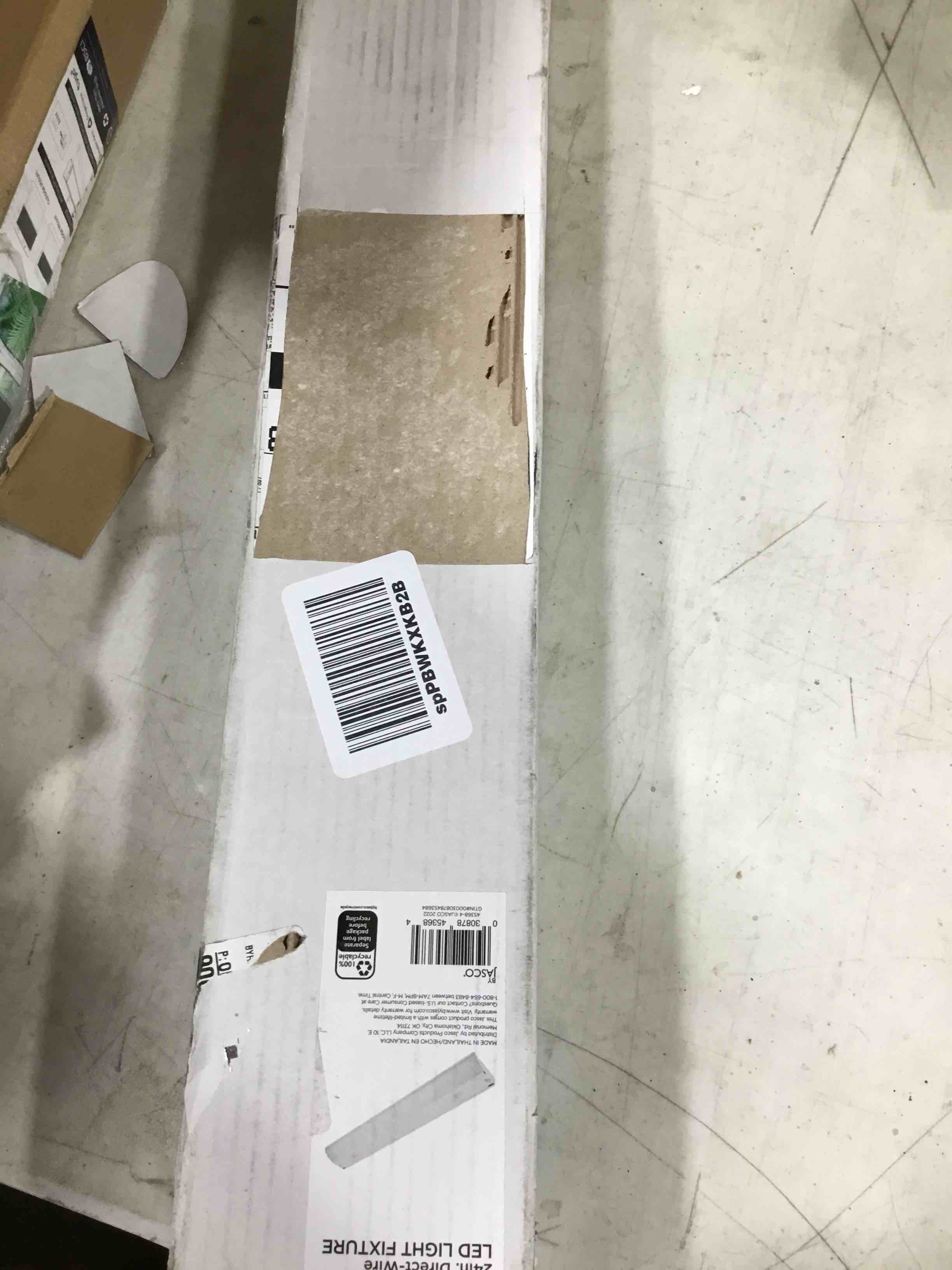https://s3.amazonaws.com/lotting-images-prod/bidfta/BLU4104905_1703699780592.jpeg