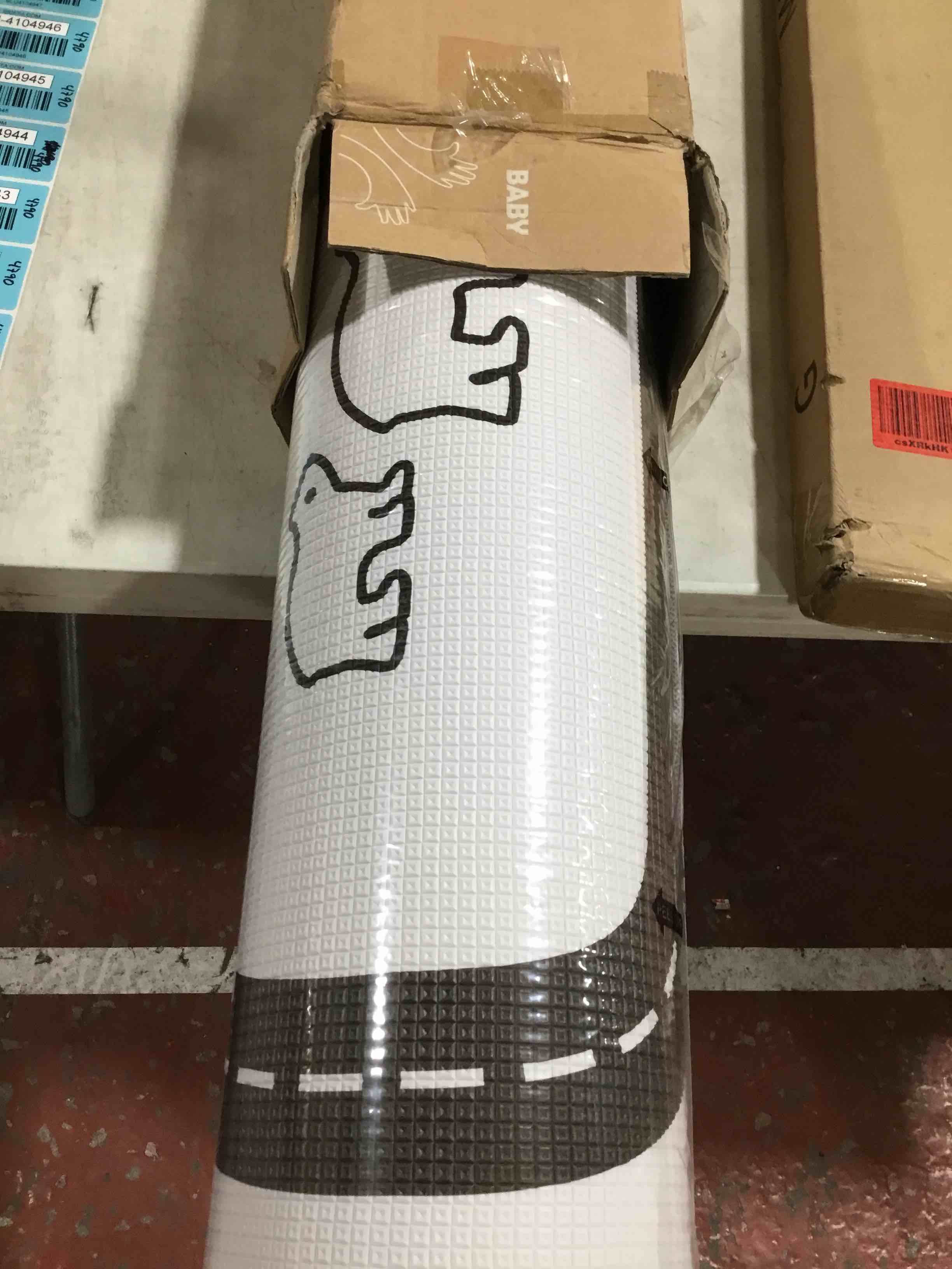 https://s3.amazonaws.com/lotting-images-prod/bidfta/BLU4104938_1703770083216.jpeg