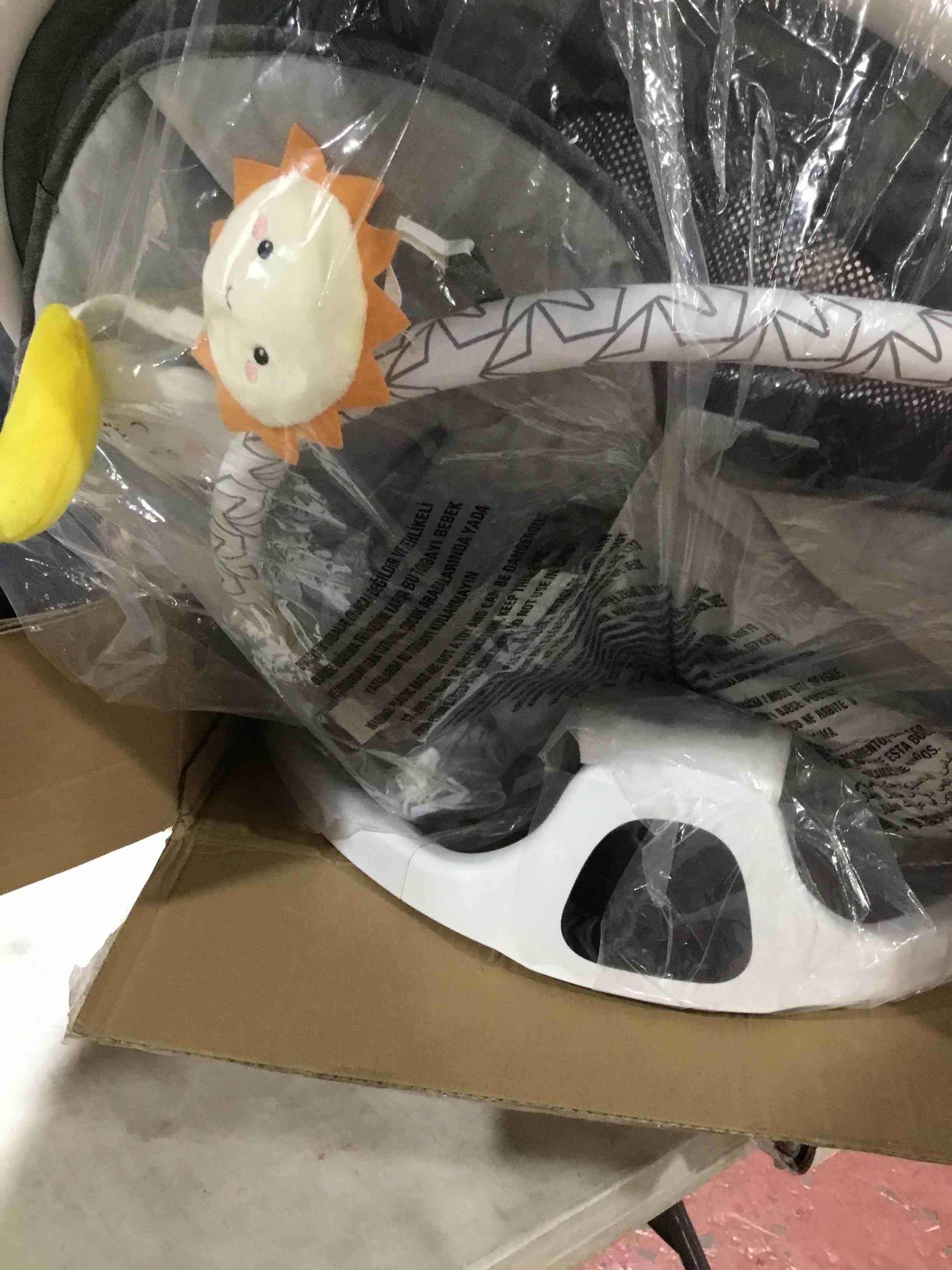 https://s3.amazonaws.com/lotting-images-prod/bidfta/BLU4104945_1703771830556.jpeg