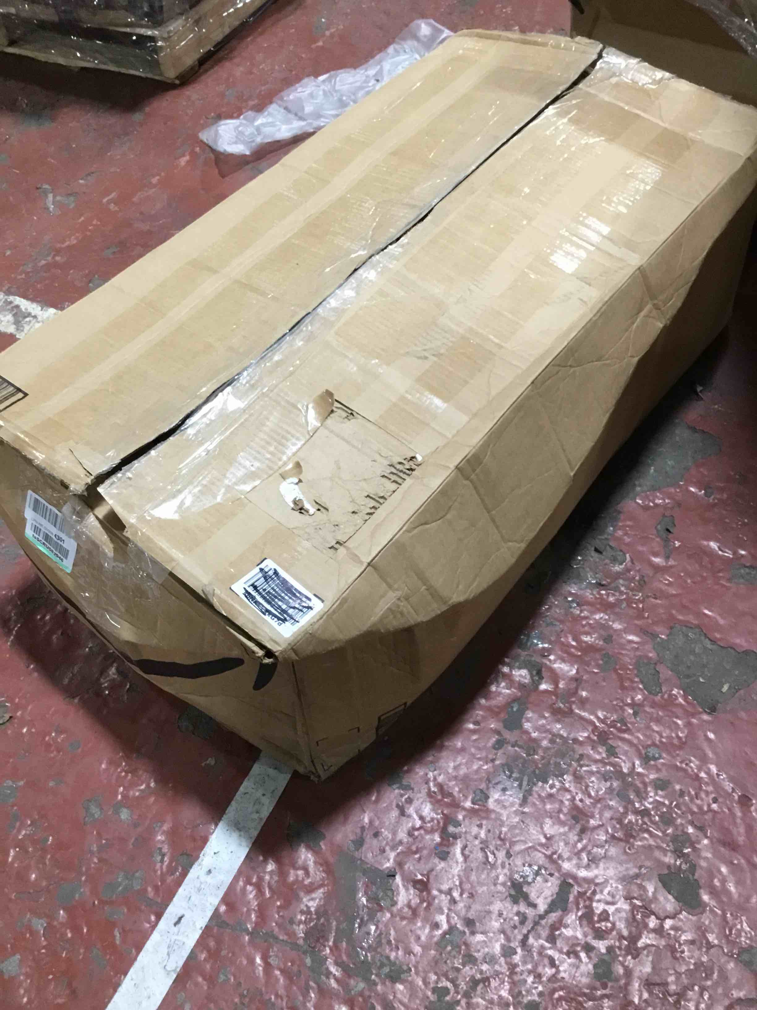 https://s3.amazonaws.com/lotting-images-prod/bidfta/BLU4104950_1703772541418.jpeg