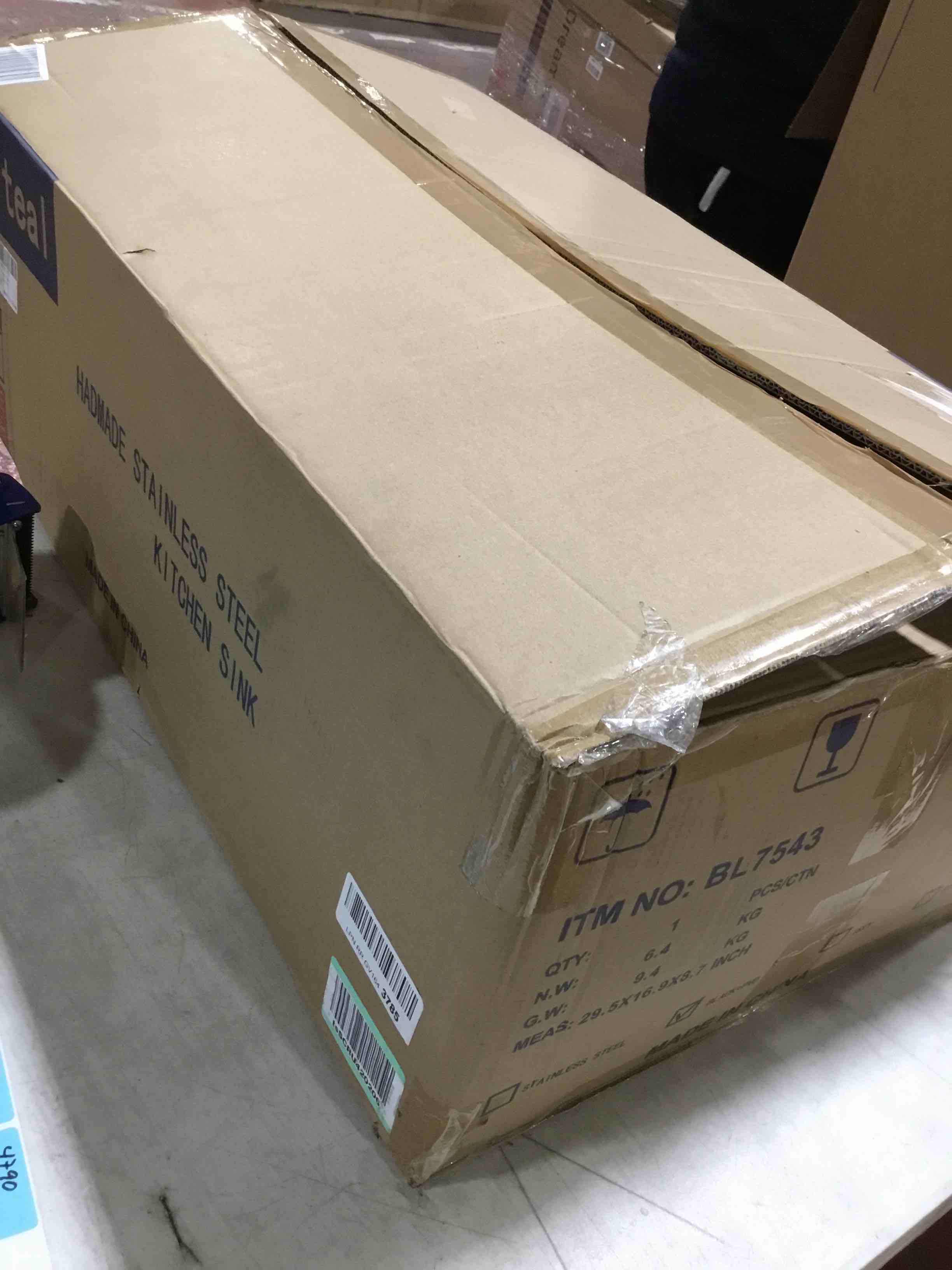 https://s3.amazonaws.com/lotting-images-prod/bidfta/BLU4104952_1703772844716.jpeg