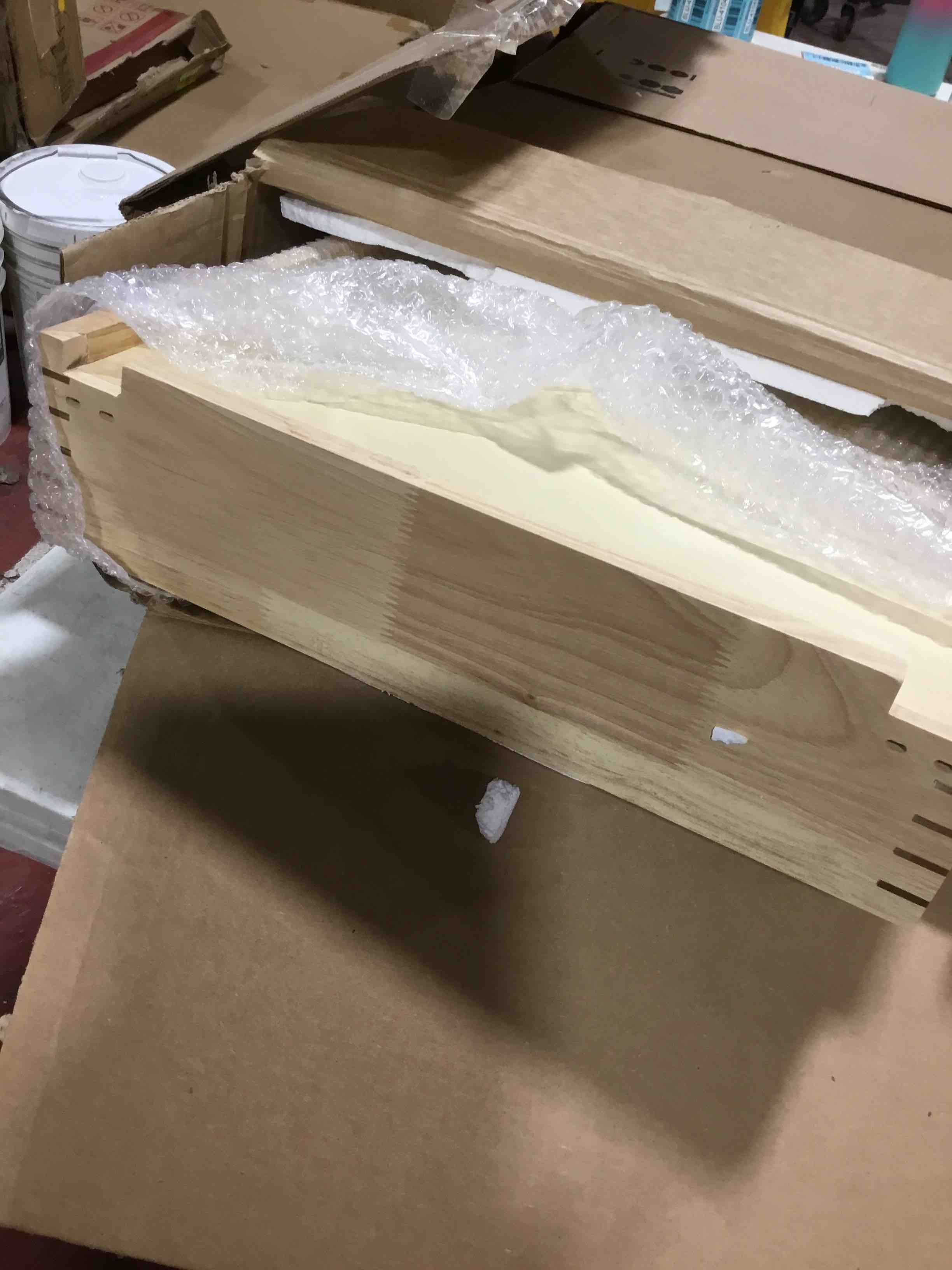 https://s3.amazonaws.com/lotting-images-prod/bidfta/BLU4104980_1703781533842.jpeg
