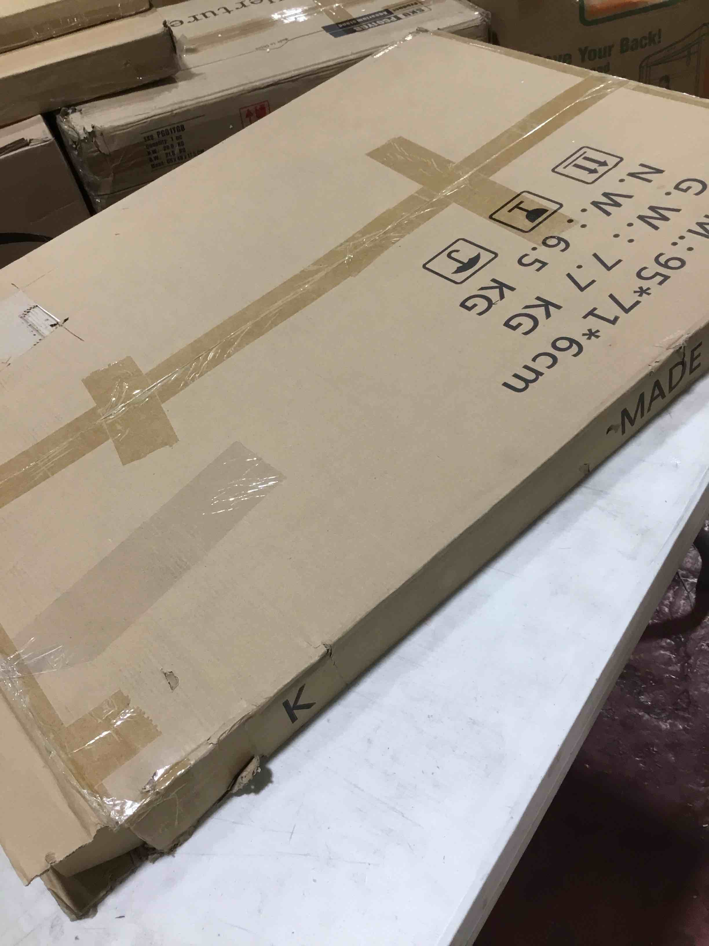 https://s3.amazonaws.com/lotting-images-prod/bidfta/BLU4104982_1703781886630.jpeg