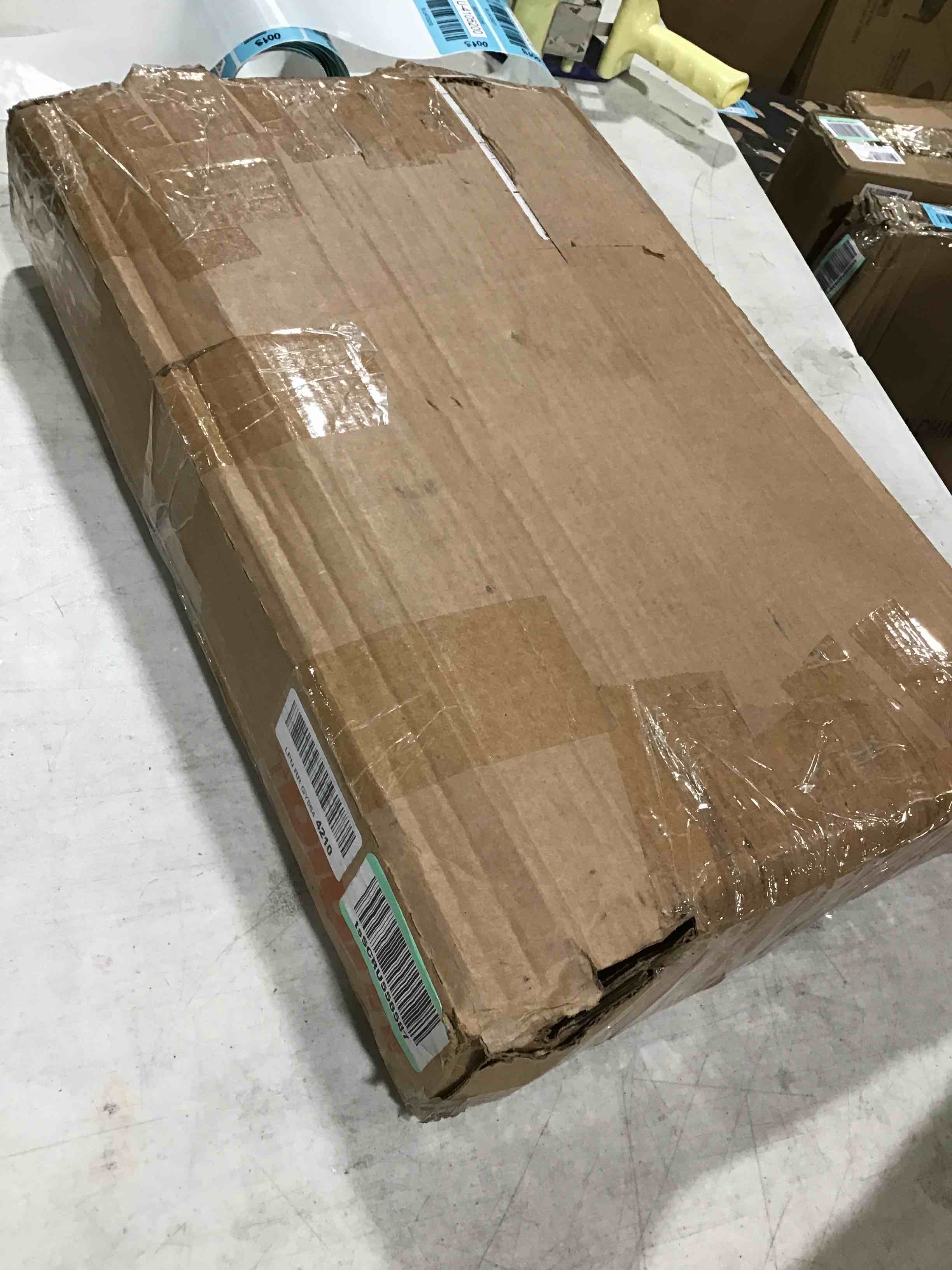 https://s3.amazonaws.com/lotting-images-prod/bidfta/BLU4105199_1704213193192.jpeg