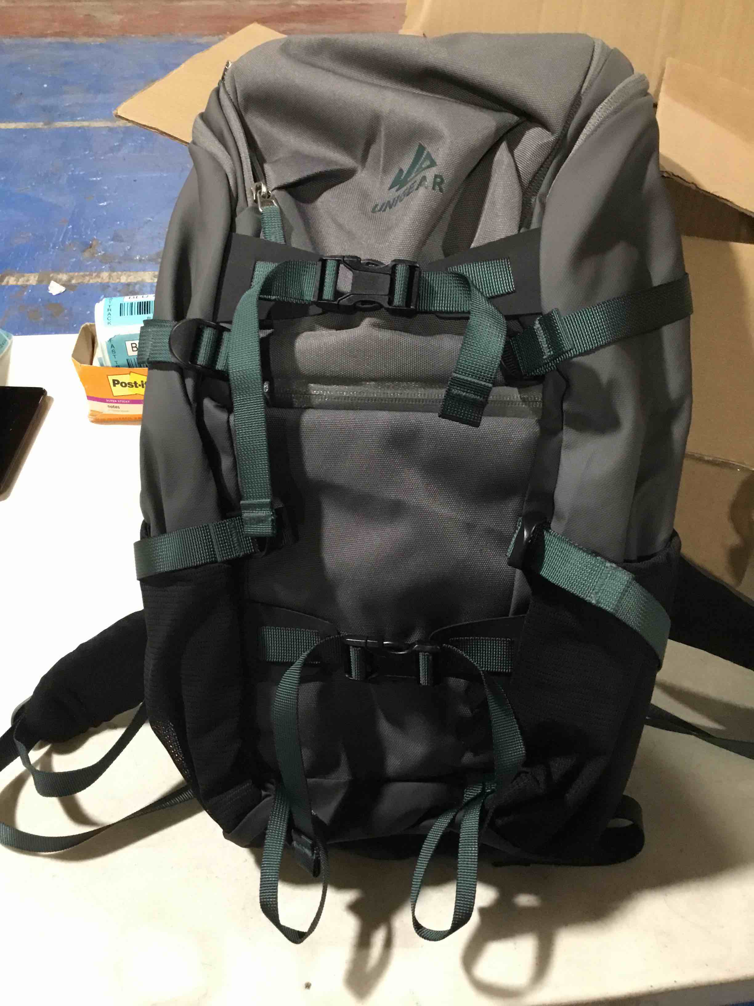 https://s3.amazonaws.com/lotting-images-prod/bidfta/BLU4106267_1705505349666.jpeg