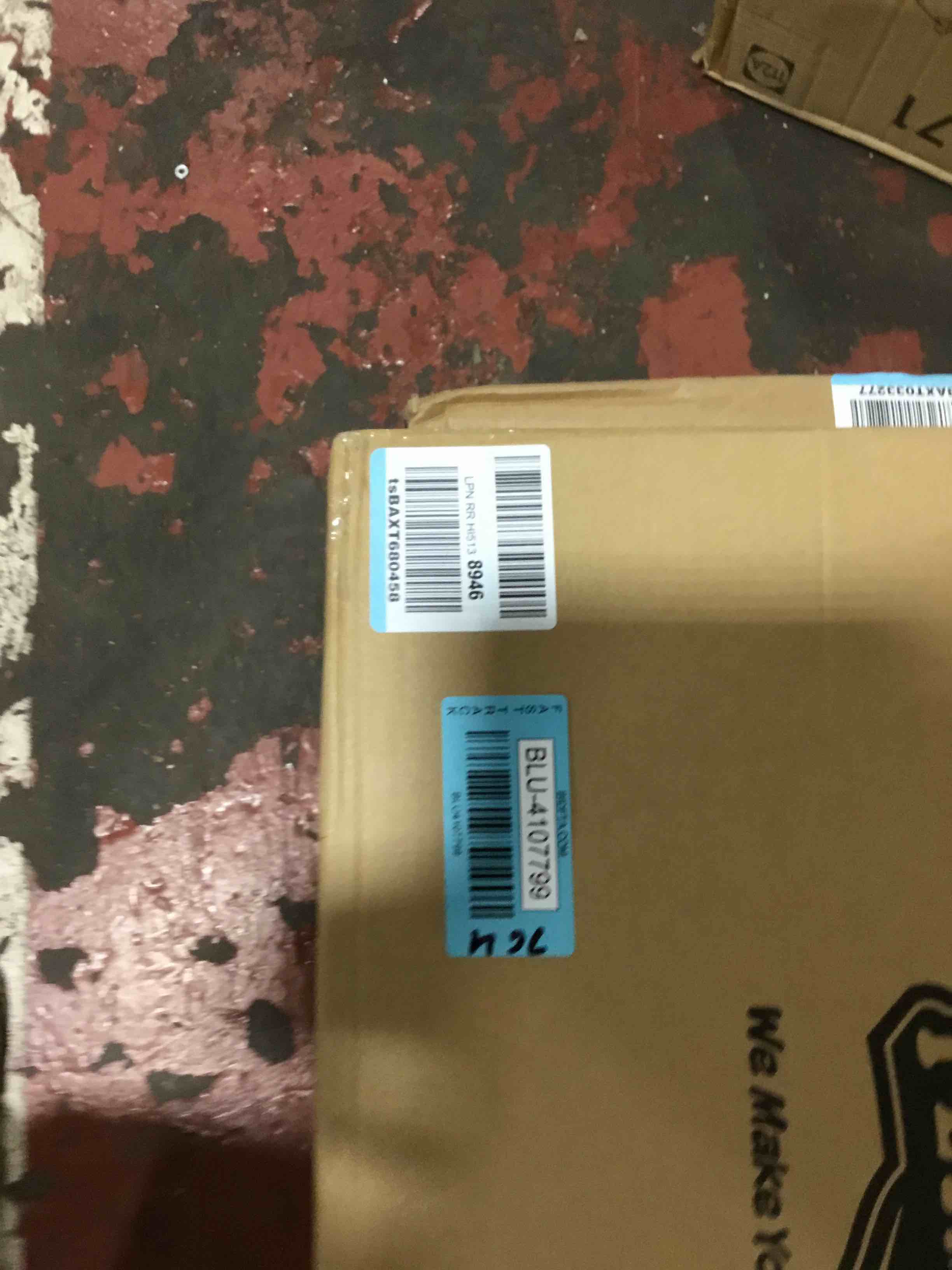 https://s3.amazonaws.com/lotting-images-prod/bidfta/BLU4107799_1708111207494.jpeg