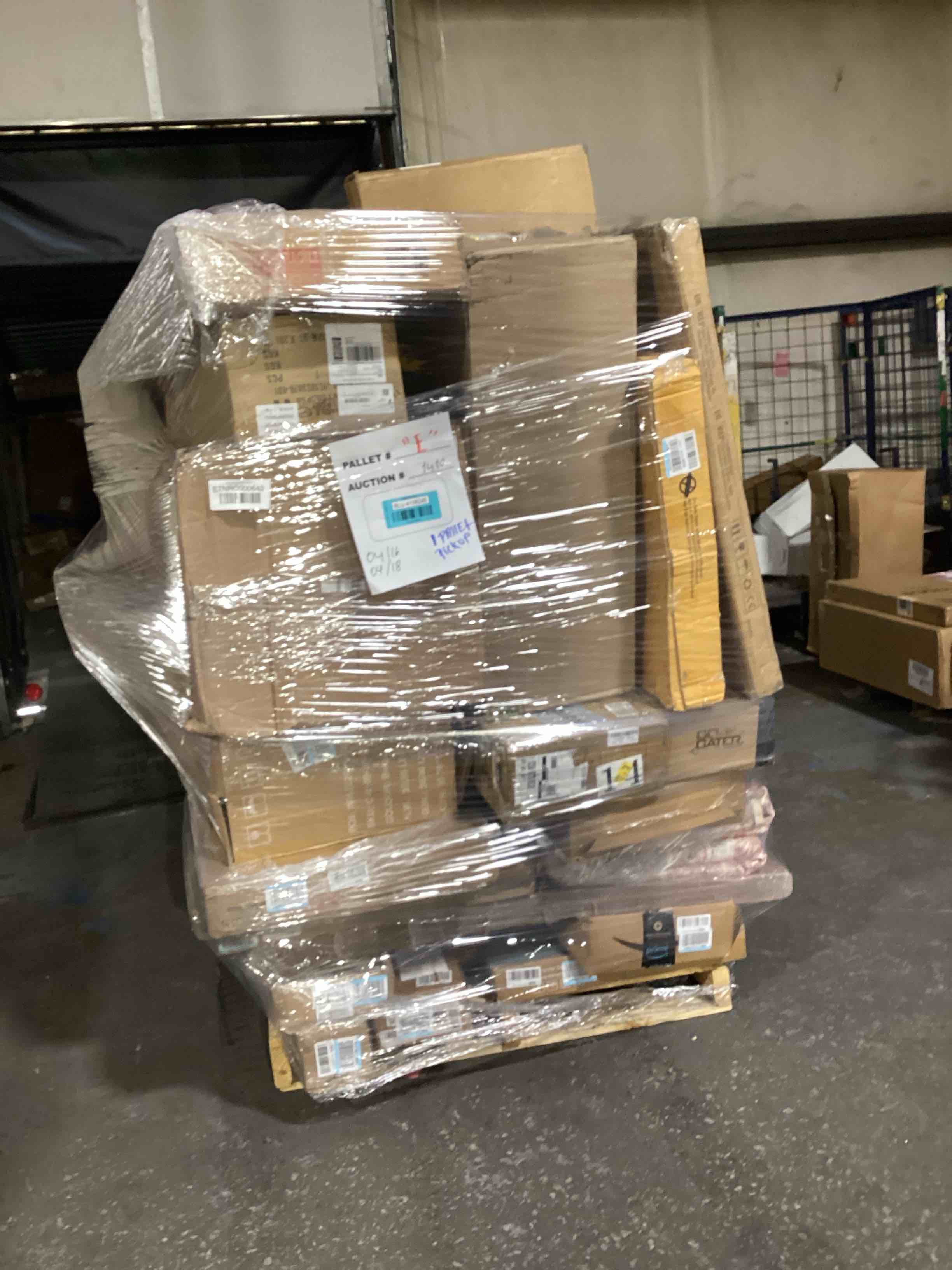 ( E ) 1 skid pallet boxes surprise ( good condition or AsIs ) 40 items or more