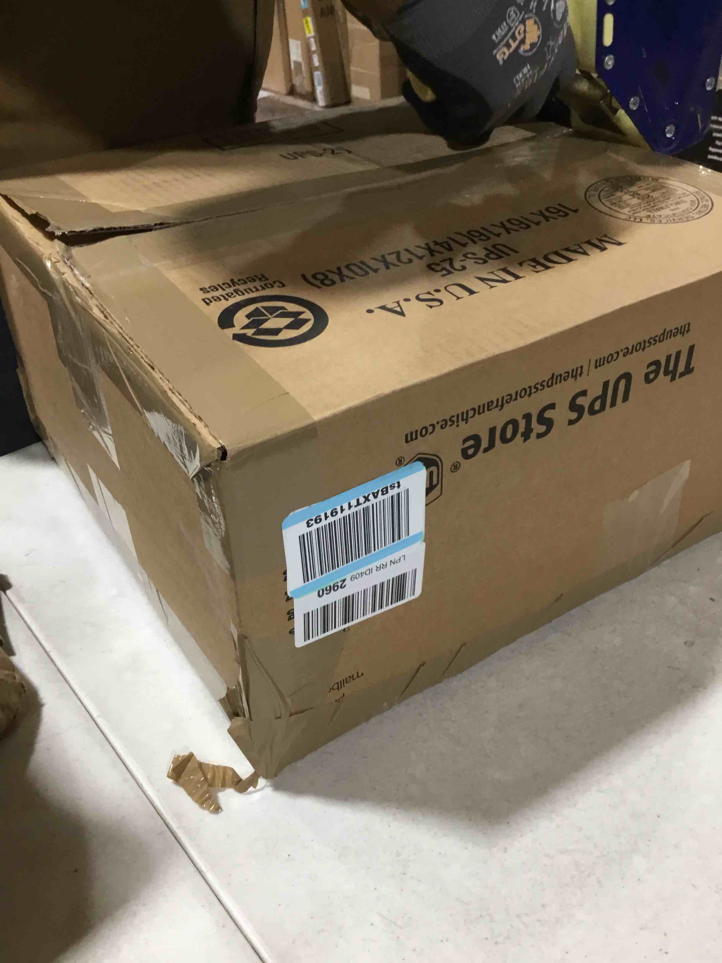 https://s3.amazonaws.com/lotting-images-prod/bidfta/BLU4109188_1707150492869.jpeg