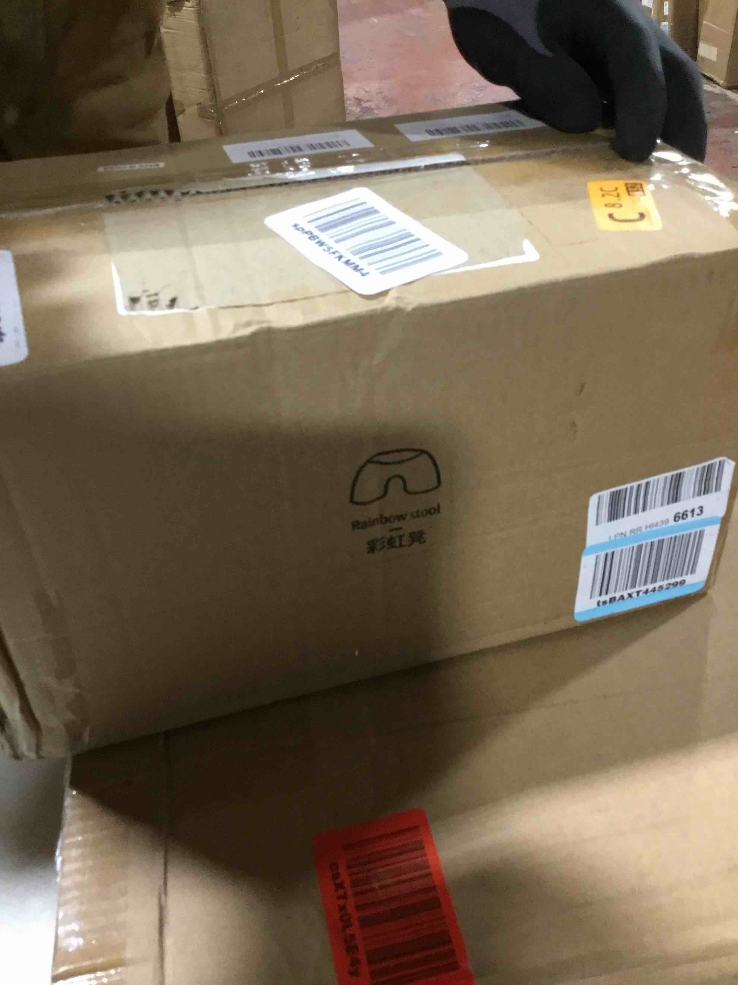 https://s3.amazonaws.com/lotting-images-prod/bidfta/BLU4109195_1707151203562.jpeg