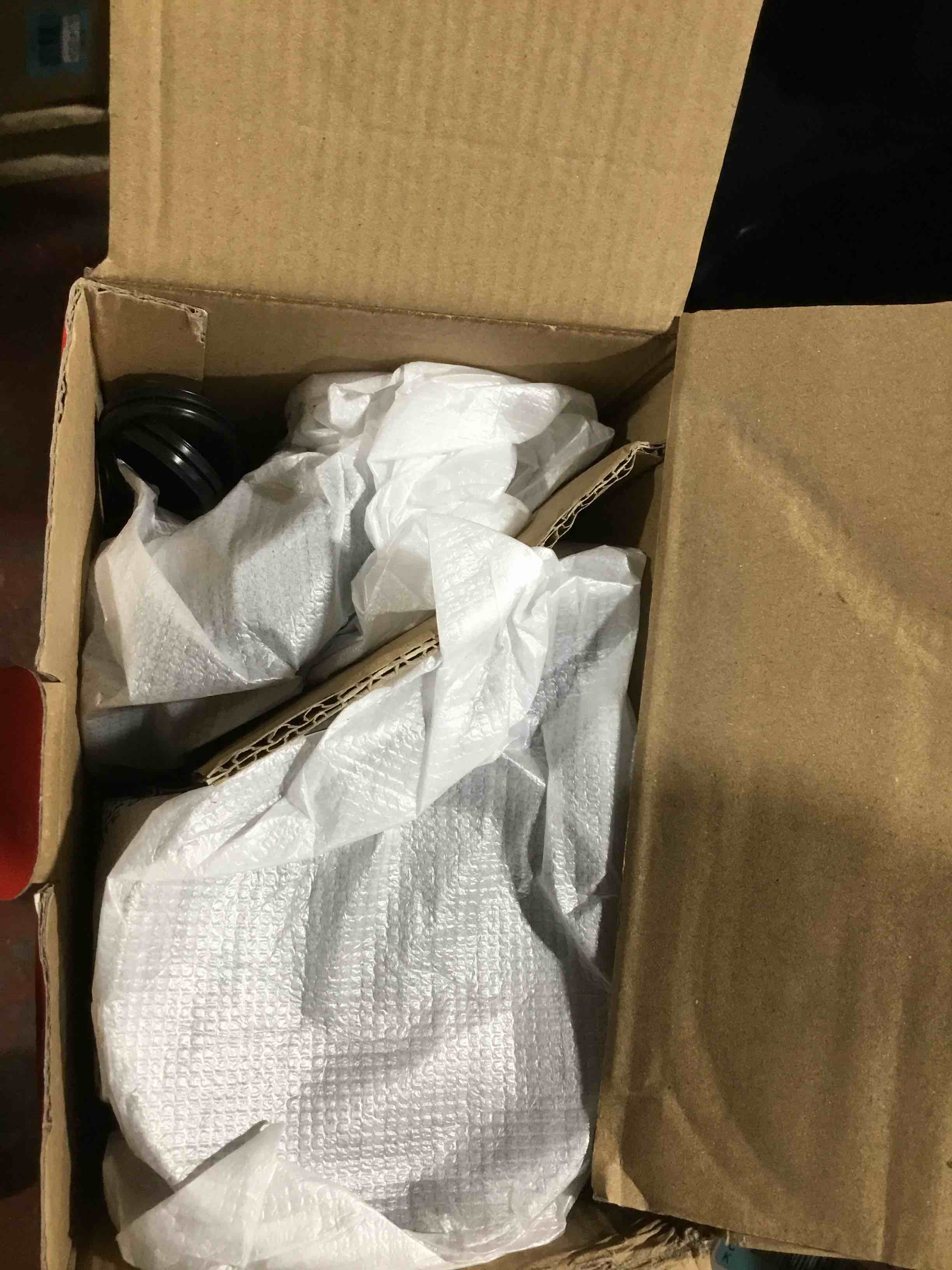 https://s3.amazonaws.com/lotting-images-prod/bidfta/BLU4109569_1707416294674.jpeg