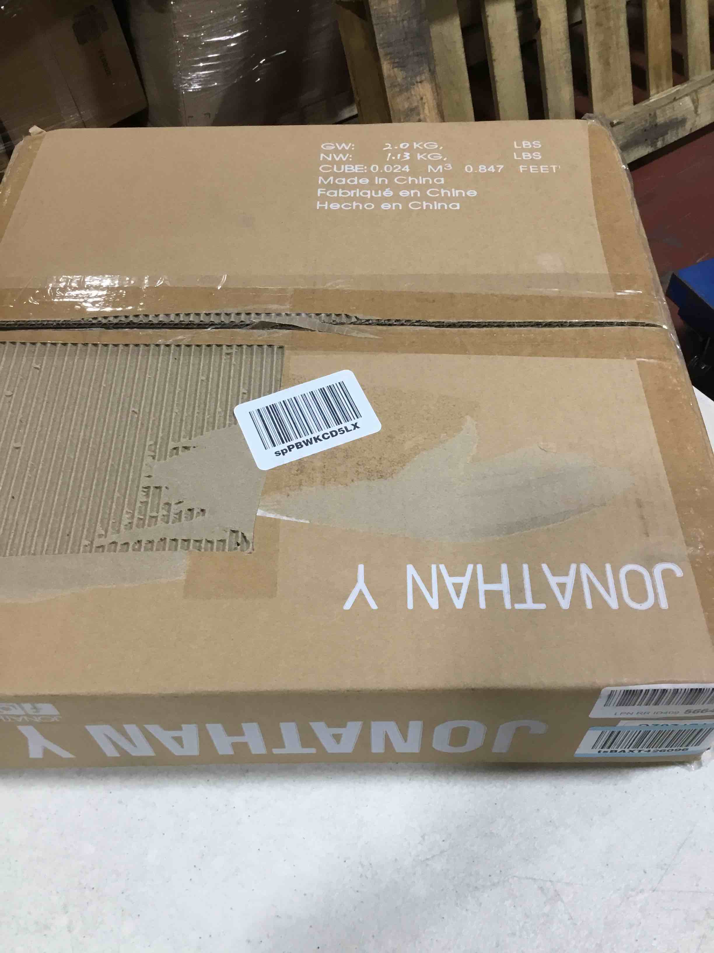 https://s3.amazonaws.com/lotting-images-prod/bidfta/BLU4109592_1707422033116.jpeg