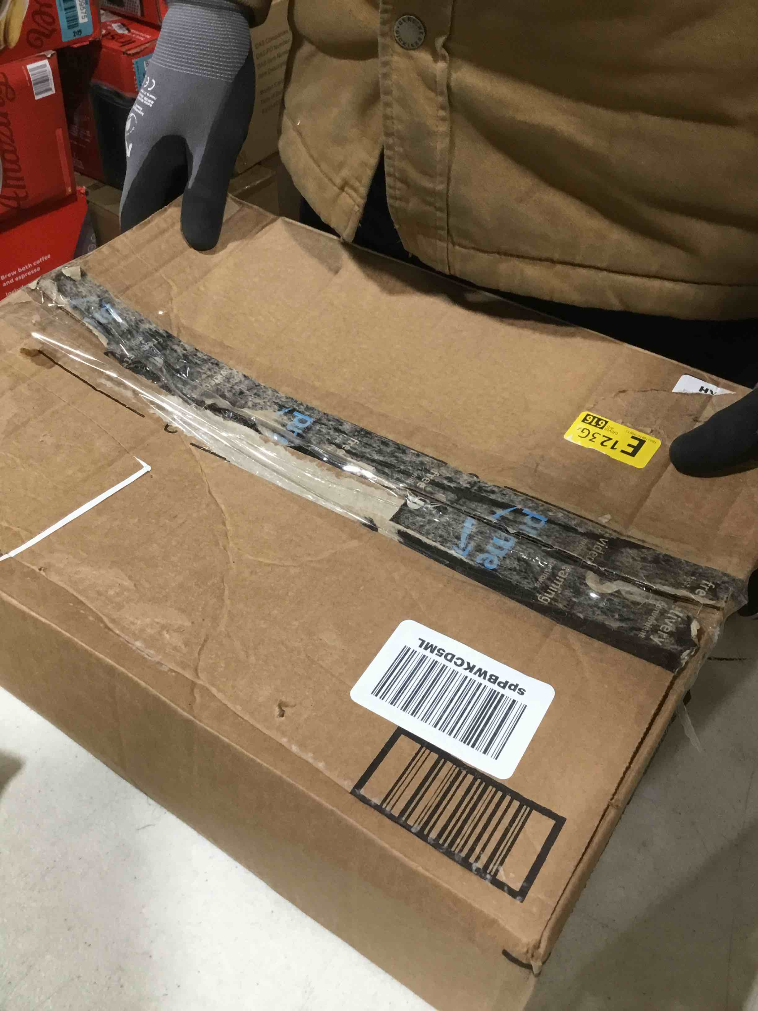 https://s3.amazonaws.com/lotting-images-prod/bidfta/BLU4109594_1707422383428.jpeg