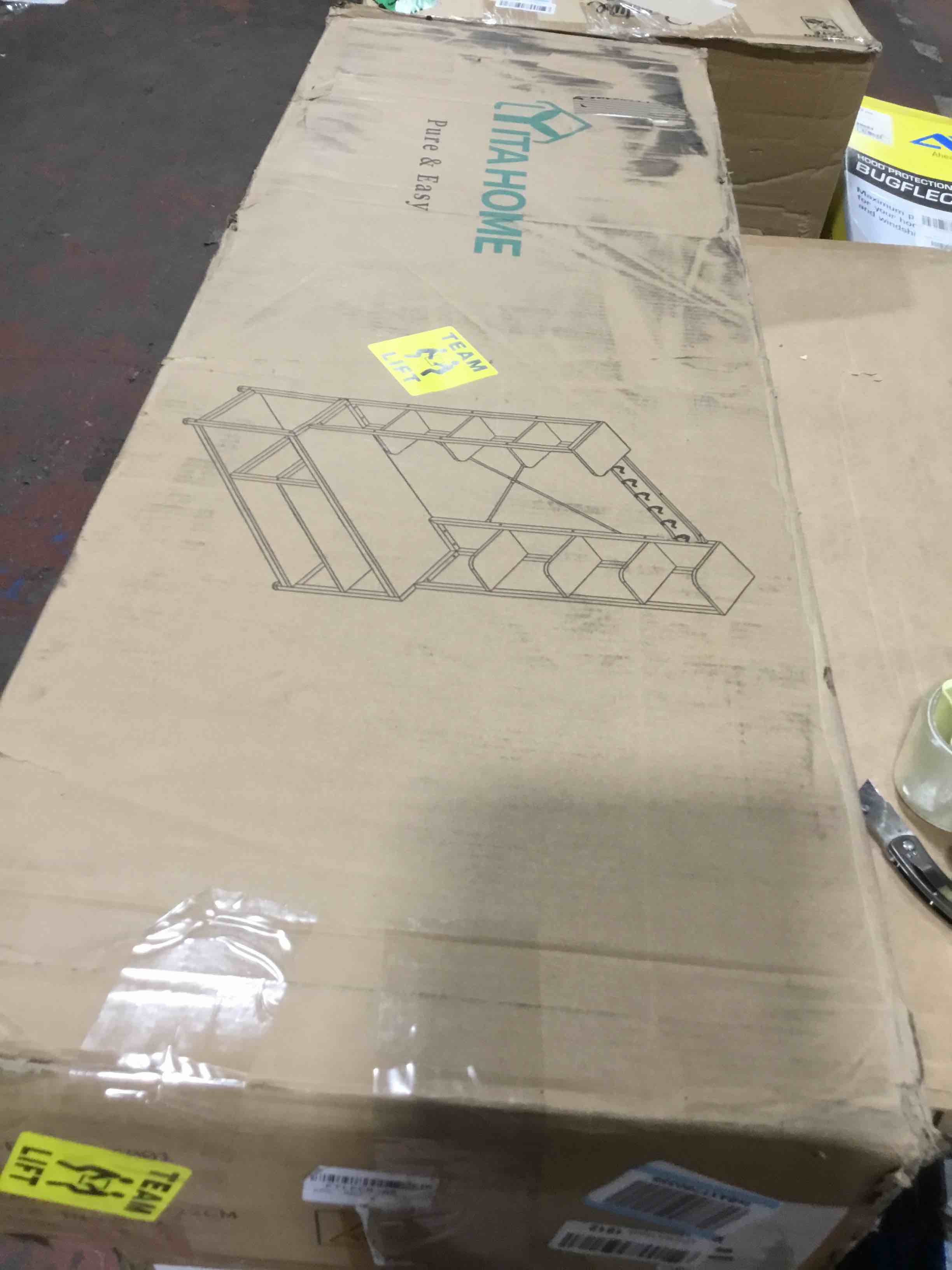 https://s3.amazonaws.com/lotting-images-prod/bidfta/BLU4110846_1706290753216.jpeg