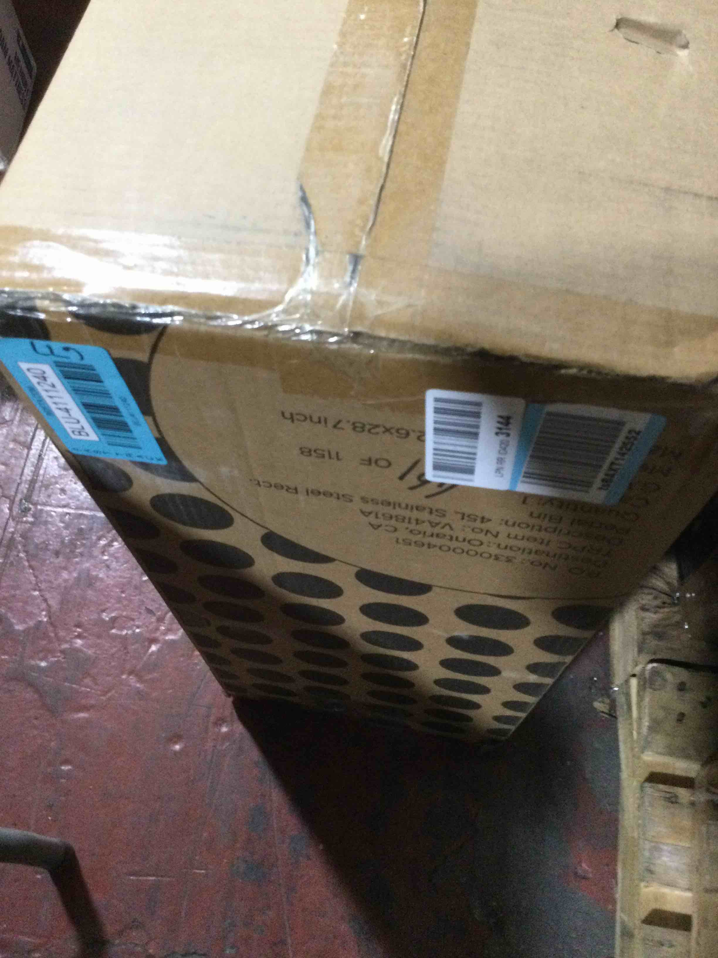 https://s3.amazonaws.com/lotting-images-prod/bidfta/BLU4111240_1707842789626.jpeg