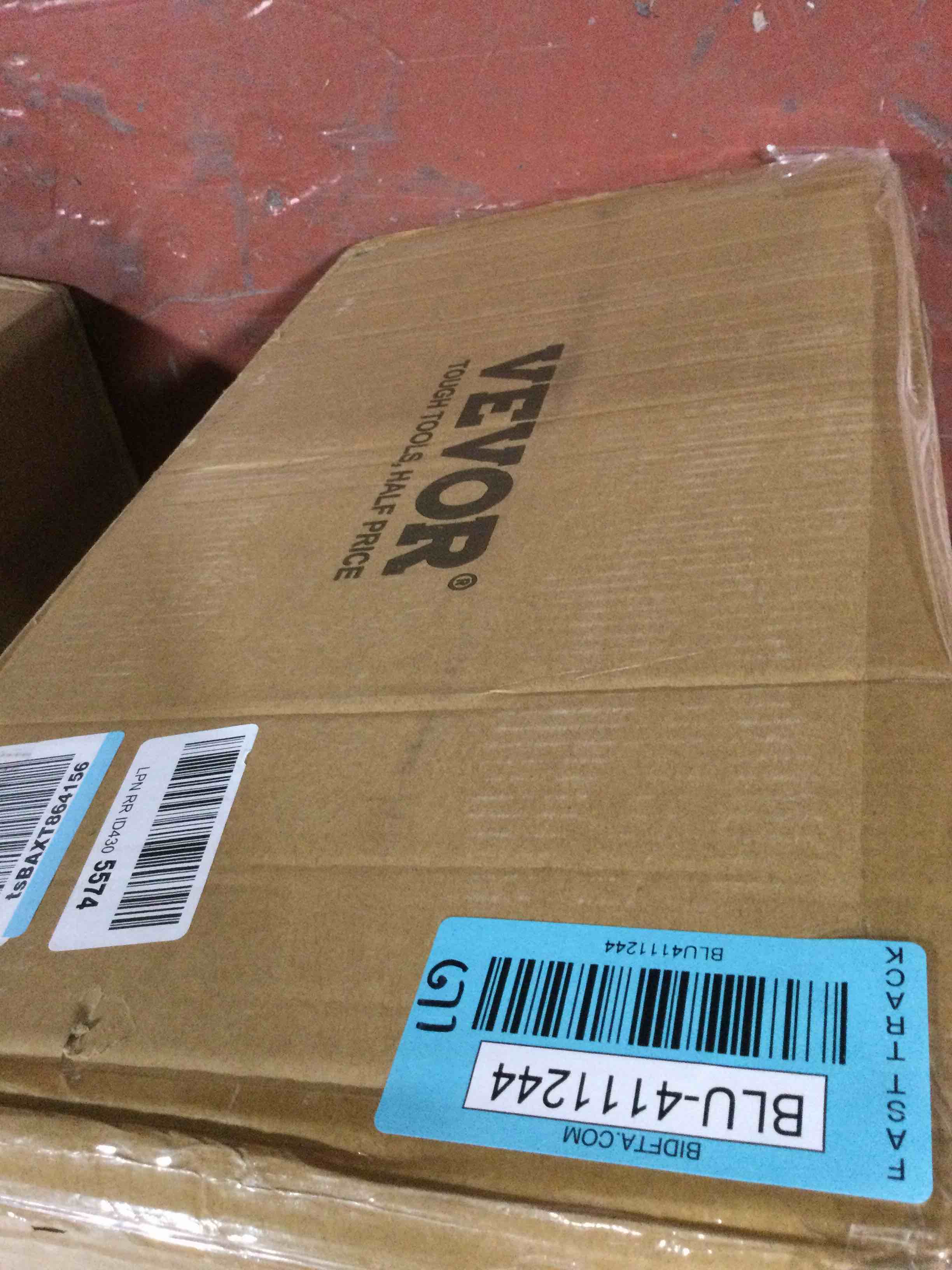 https://s3.amazonaws.com/lotting-images-prod/bidfta/BLU4111244_1707840881614.jpeg