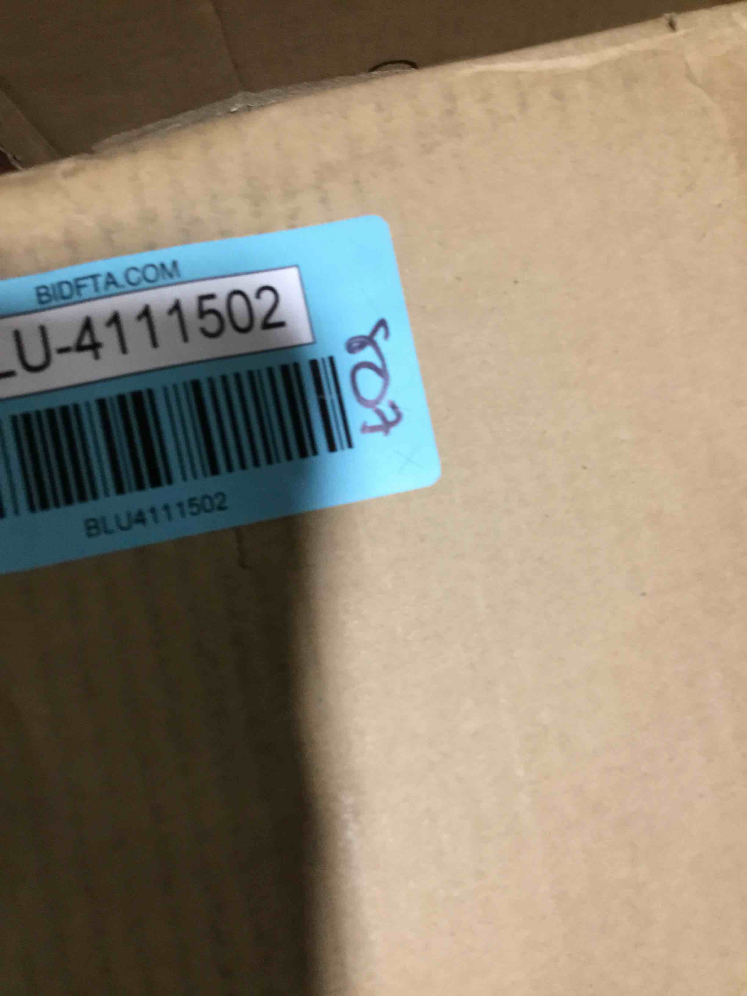https://s3.amazonaws.com/lotting-images-prod/bidfta/BLU4111502_1708378671882.jpeg