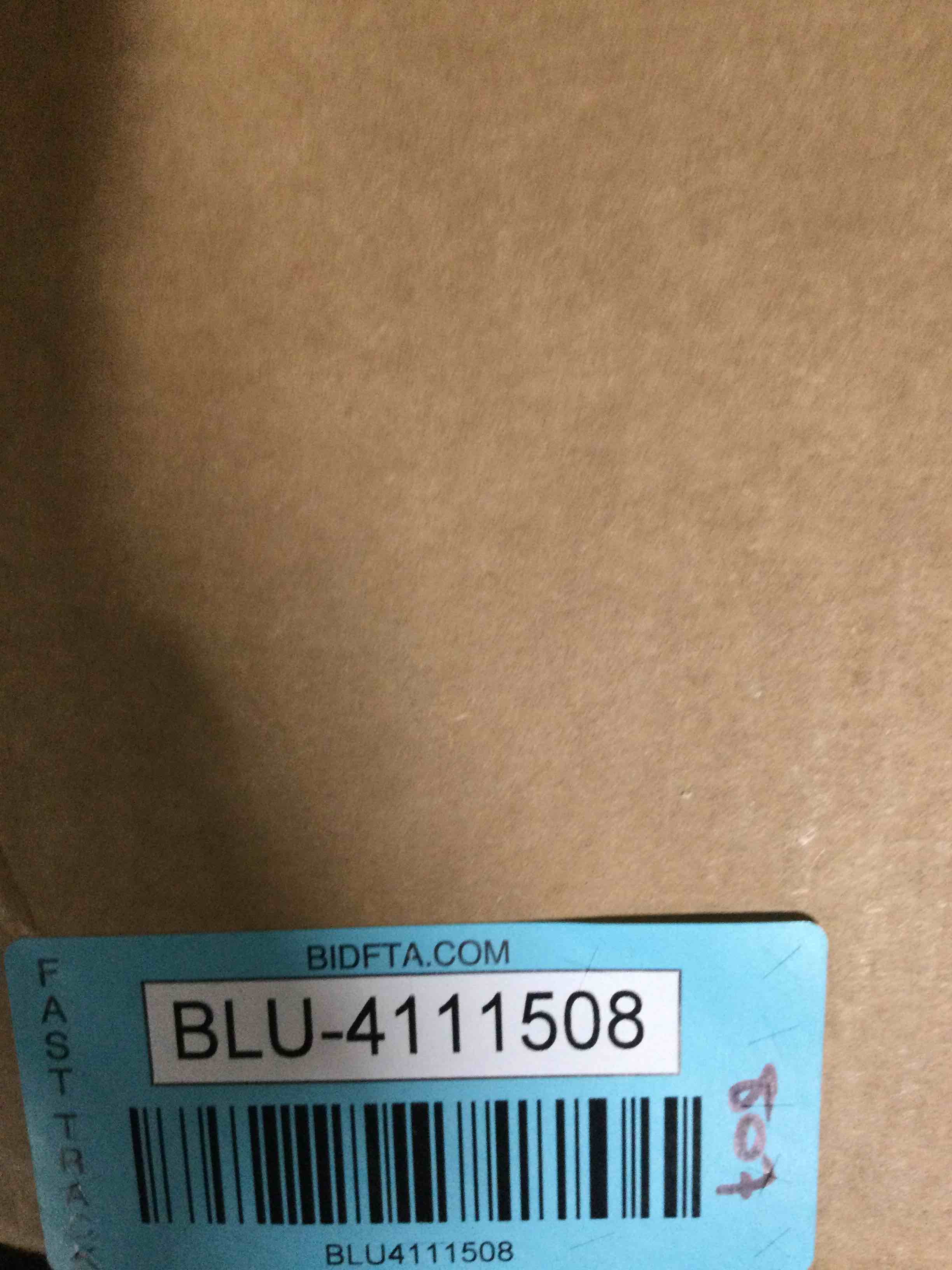 https://s3.amazonaws.com/lotting-images-prod/bidfta/BLU4111508_1708440467718.jpeg