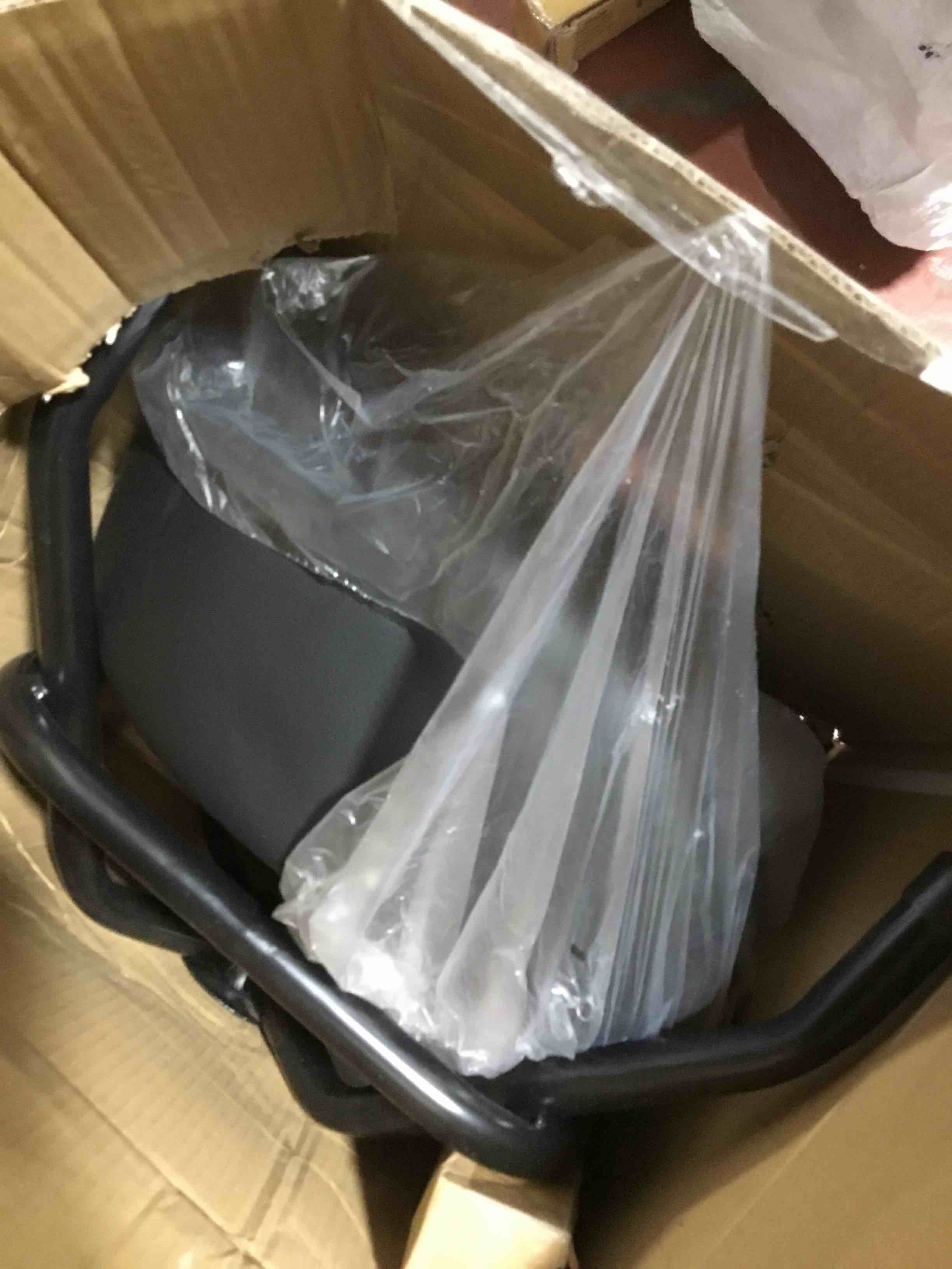 https://s3.amazonaws.com/lotting-images-prod/bidfta/BLU4111524_1708377708119.jpeg