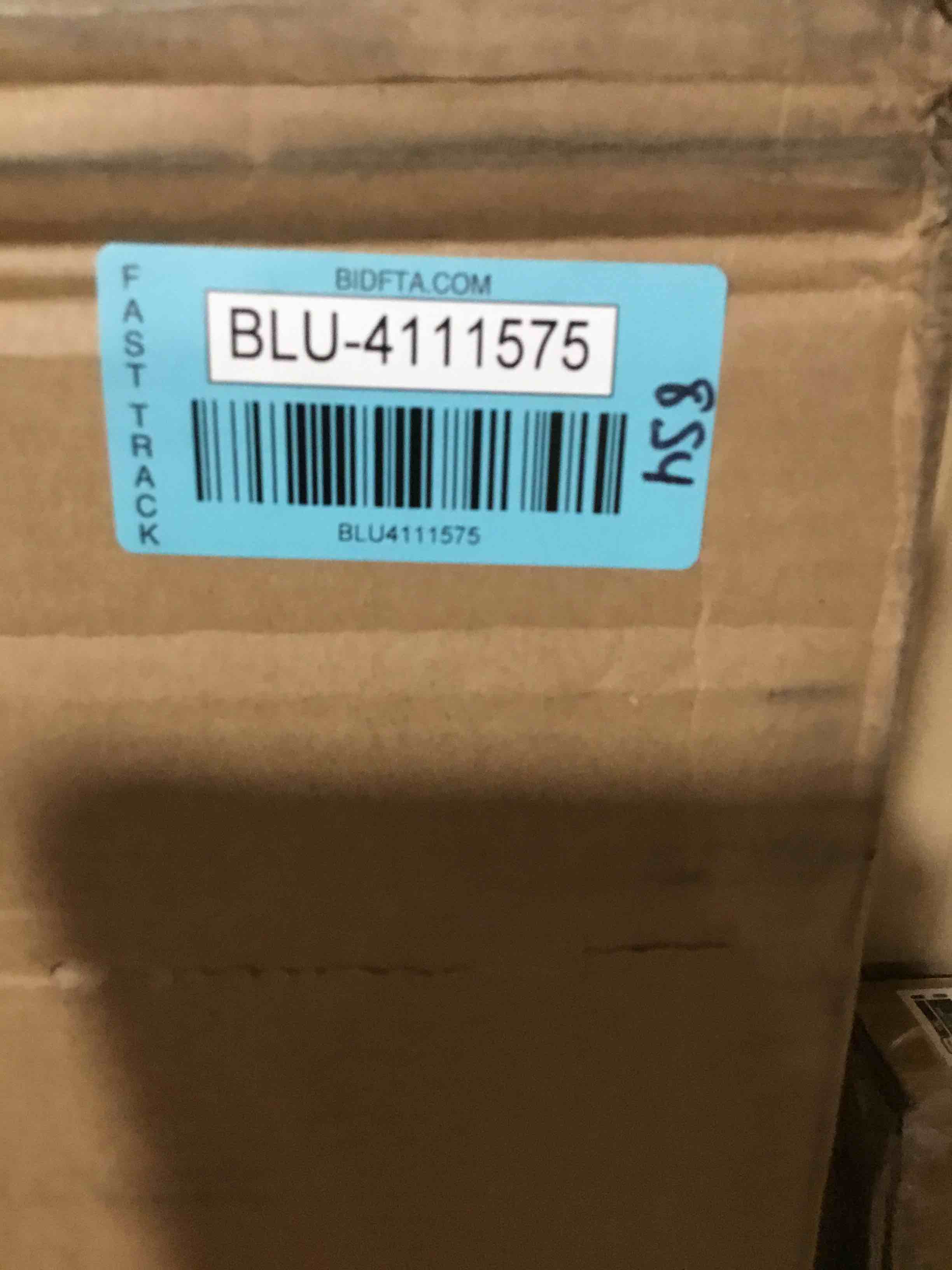 https://s3.amazonaws.com/lotting-images-prod/bidfta/BLU4111575_1708552751101.jpeg
