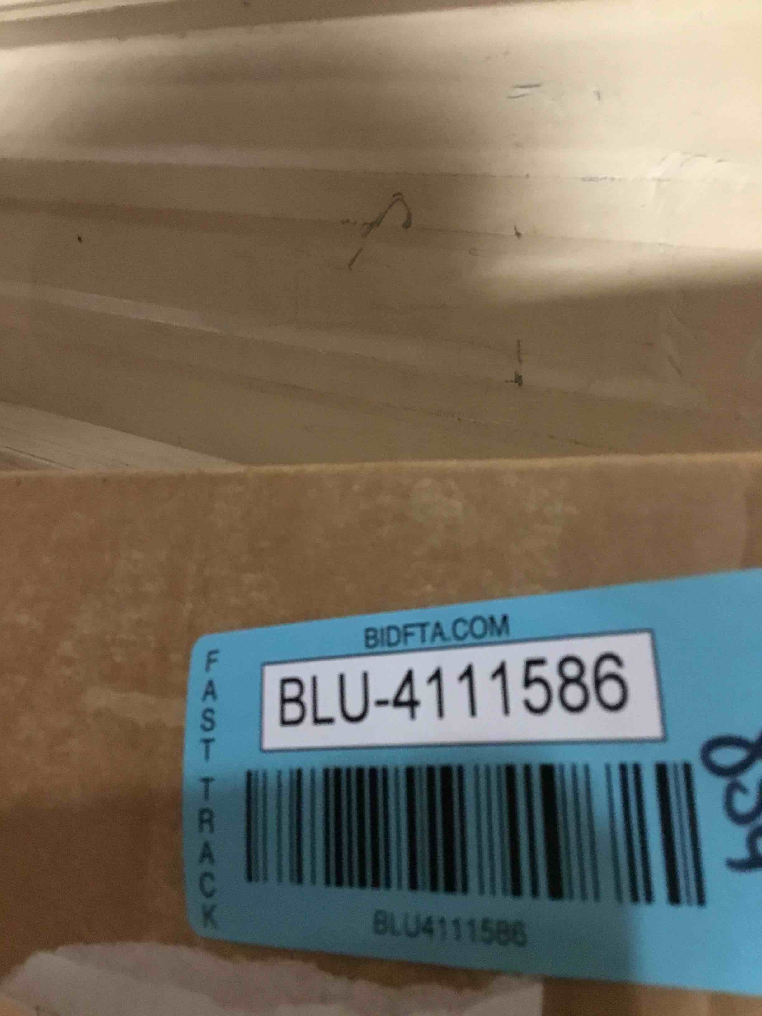 https://s3.amazonaws.com/lotting-images-prod/bidfta/BLU4111586_1708611624224.jpeg