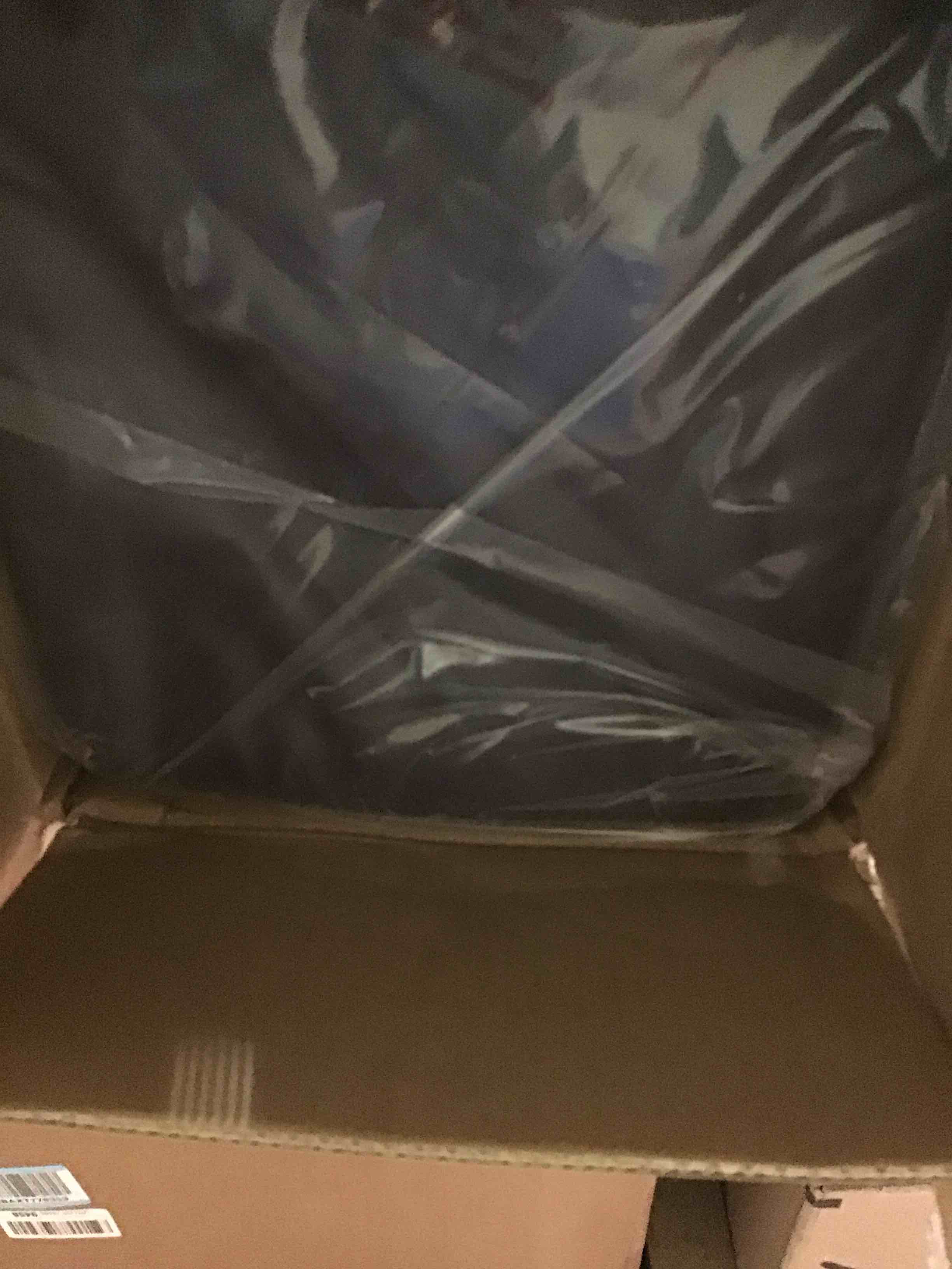https://s3.amazonaws.com/lotting-images-prod/bidfta/BLU4111607_1708698326998.jpeg