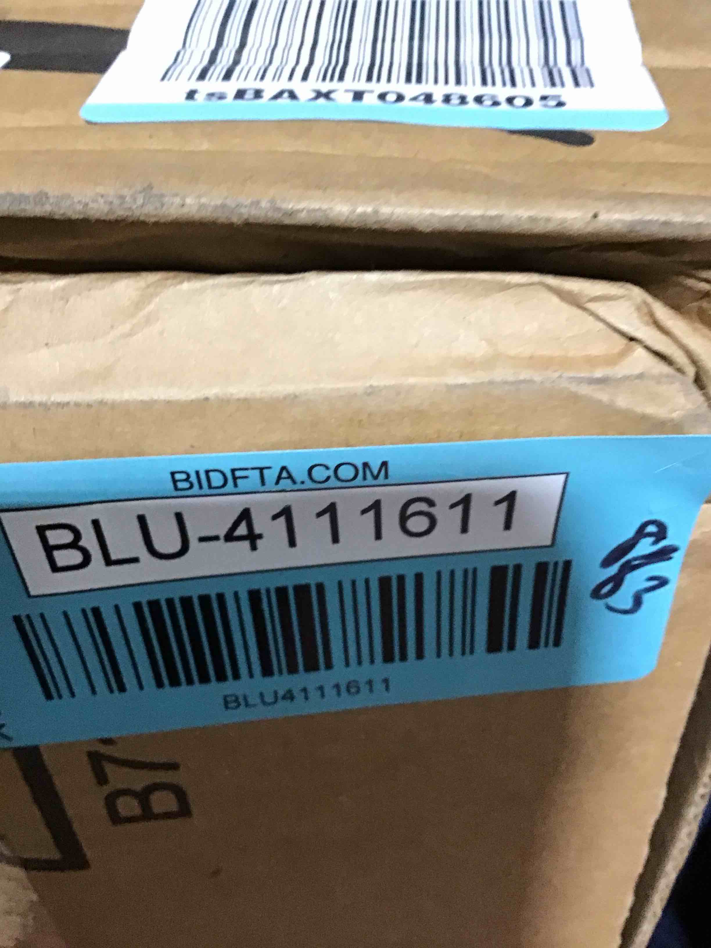 https://s3.amazonaws.com/lotting-images-prod/bidfta/BLU4111611_1708699706933.jpeg