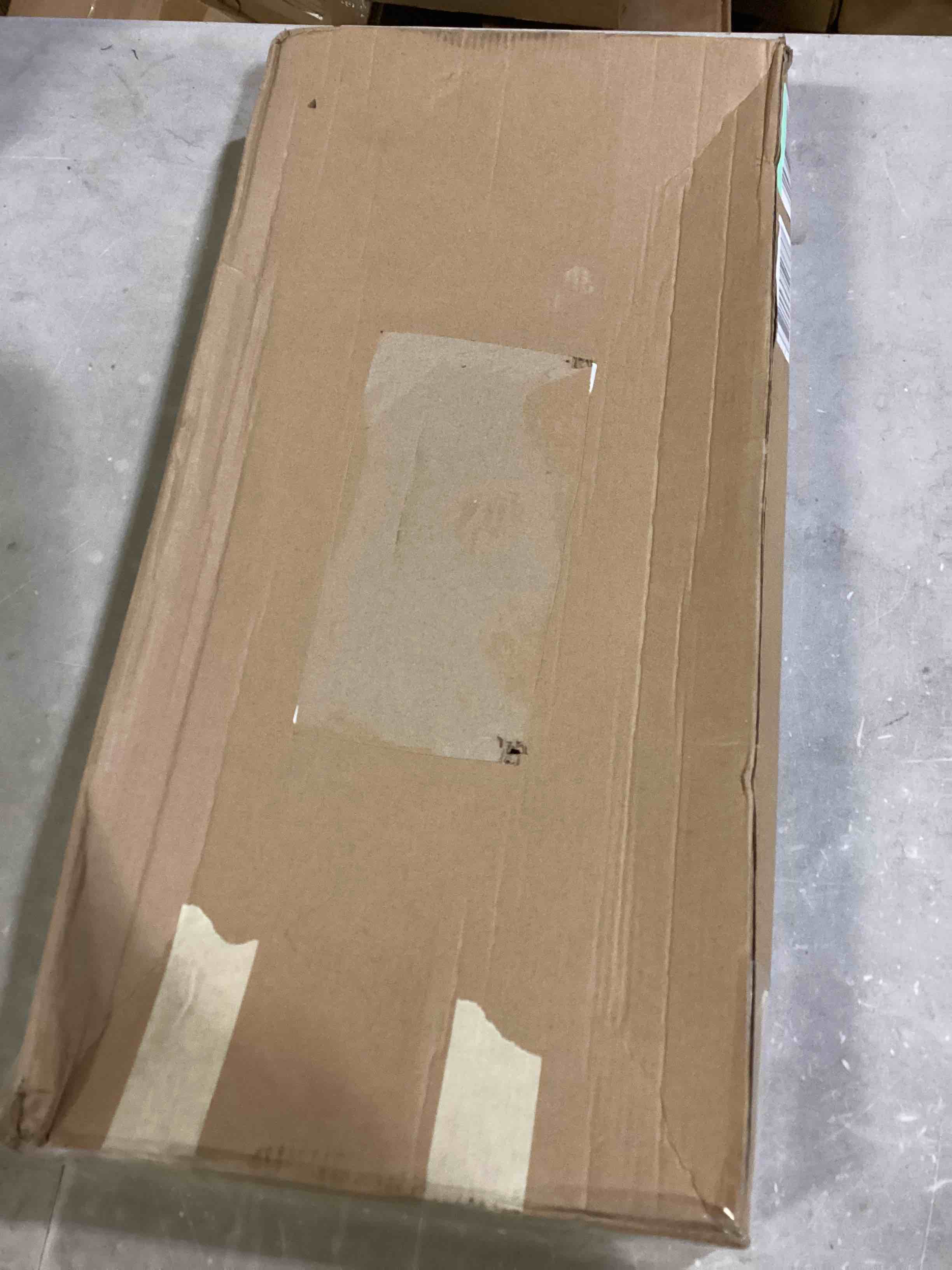 https://s3.amazonaws.com/lotting-images-prod/bidfta/BLU4112156_1701880624596.jpeg