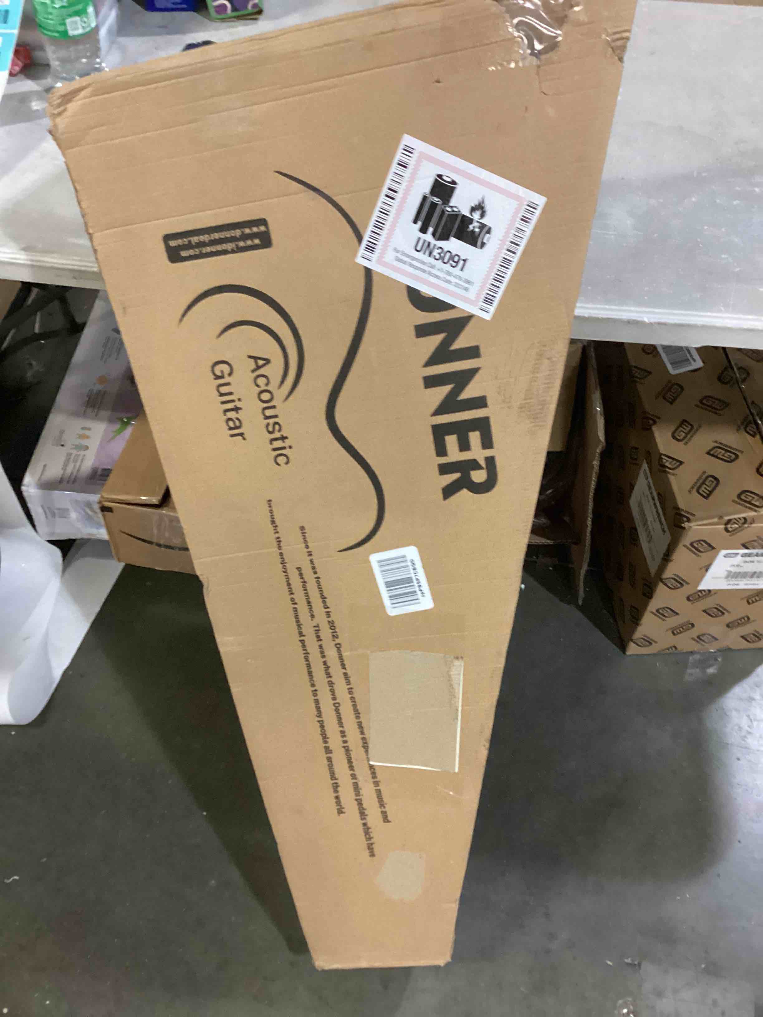https://s3.amazonaws.com/lotting-images-prod/bidfta/BLU4112189_1701886625598.jpeg