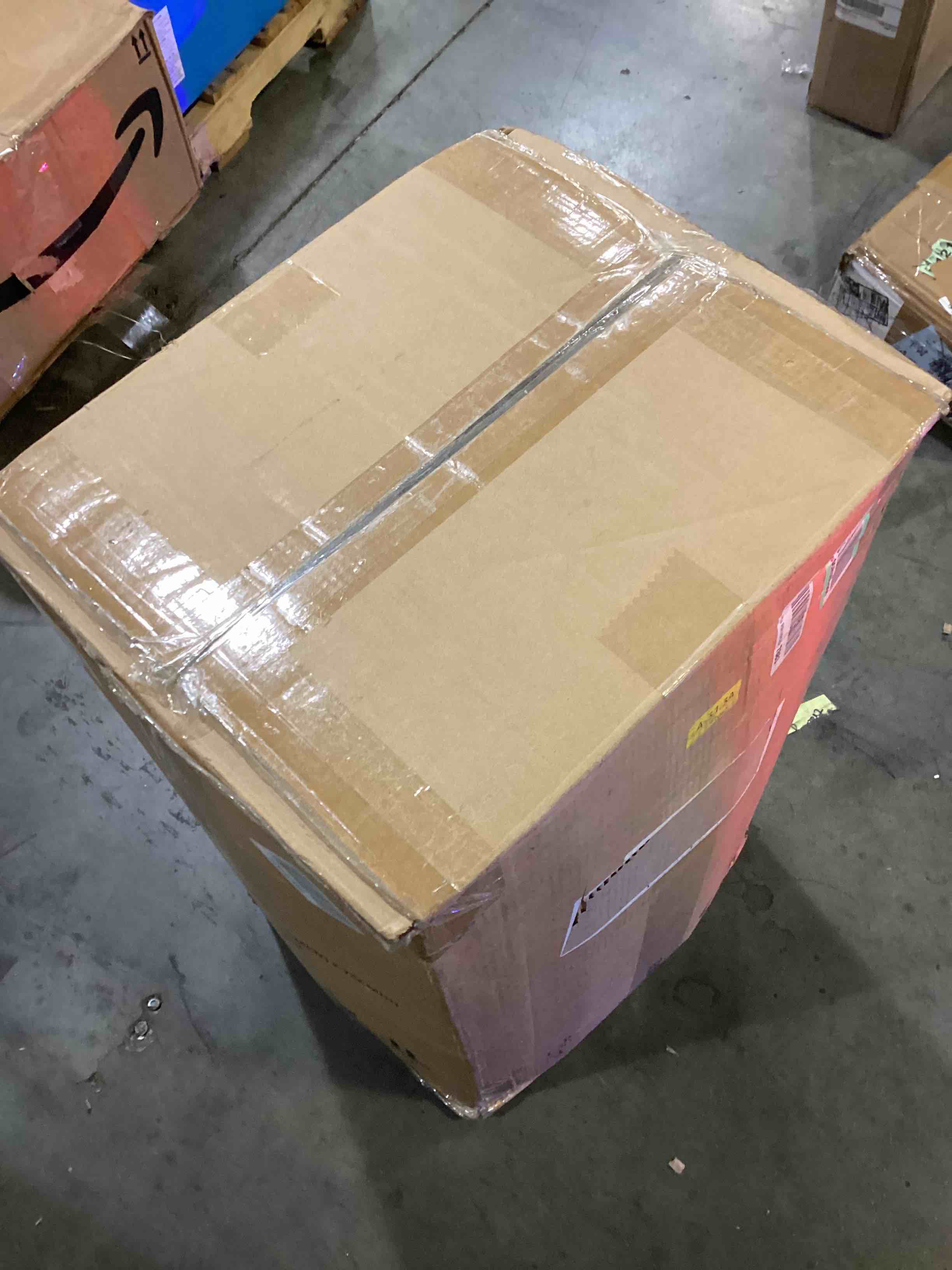 https://s3.amazonaws.com/lotting-images-prod/bidfta/BLU4112200_1701888172915.jpeg