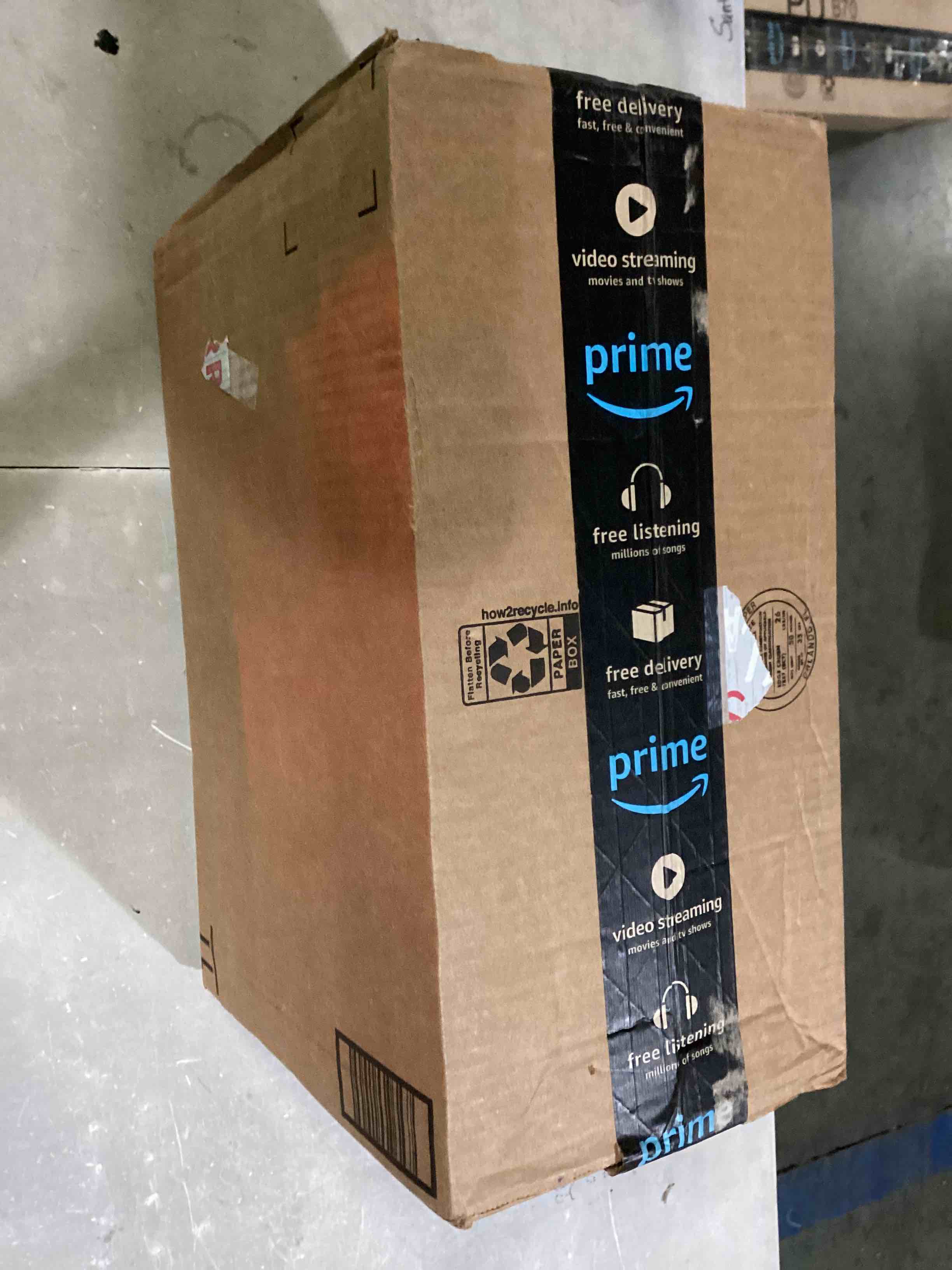 https://s3.amazonaws.com/lotting-images-prod/bidfta/BLU4112208_1701890959304.jpeg