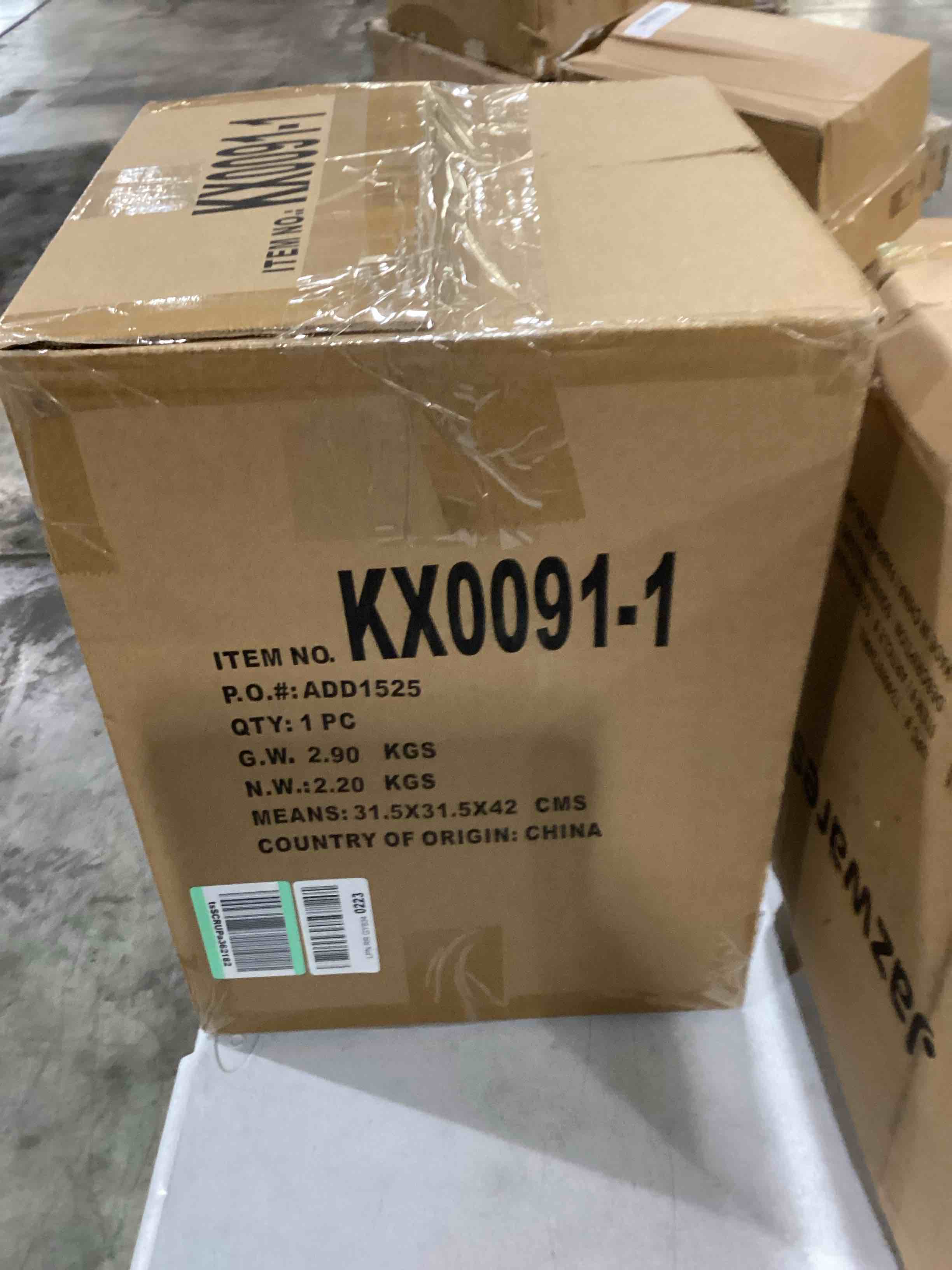 https://s3.amazonaws.com/lotting-images-prod/bidfta/BLU4114955_1701798262624.jpeg