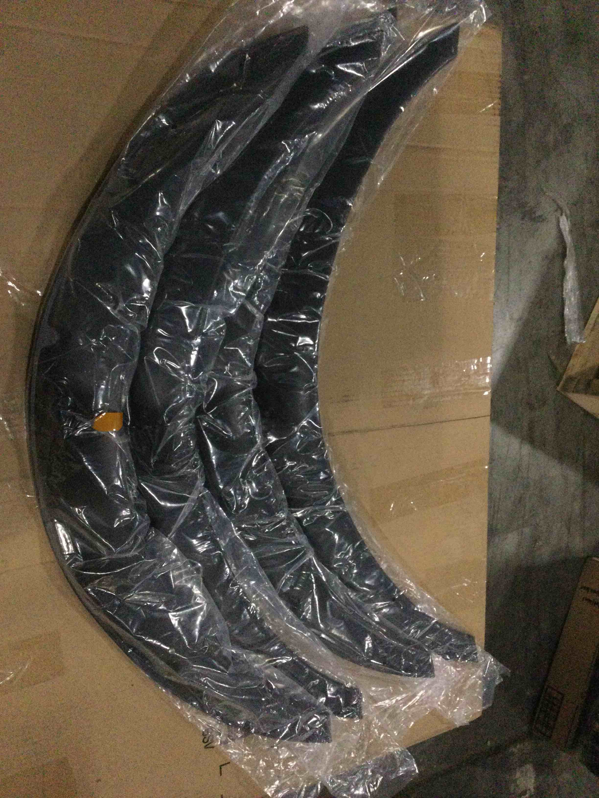 https://s3.amazonaws.com/lotting-images-prod/bidfta/BLU4114976_1701805610005.jpeg