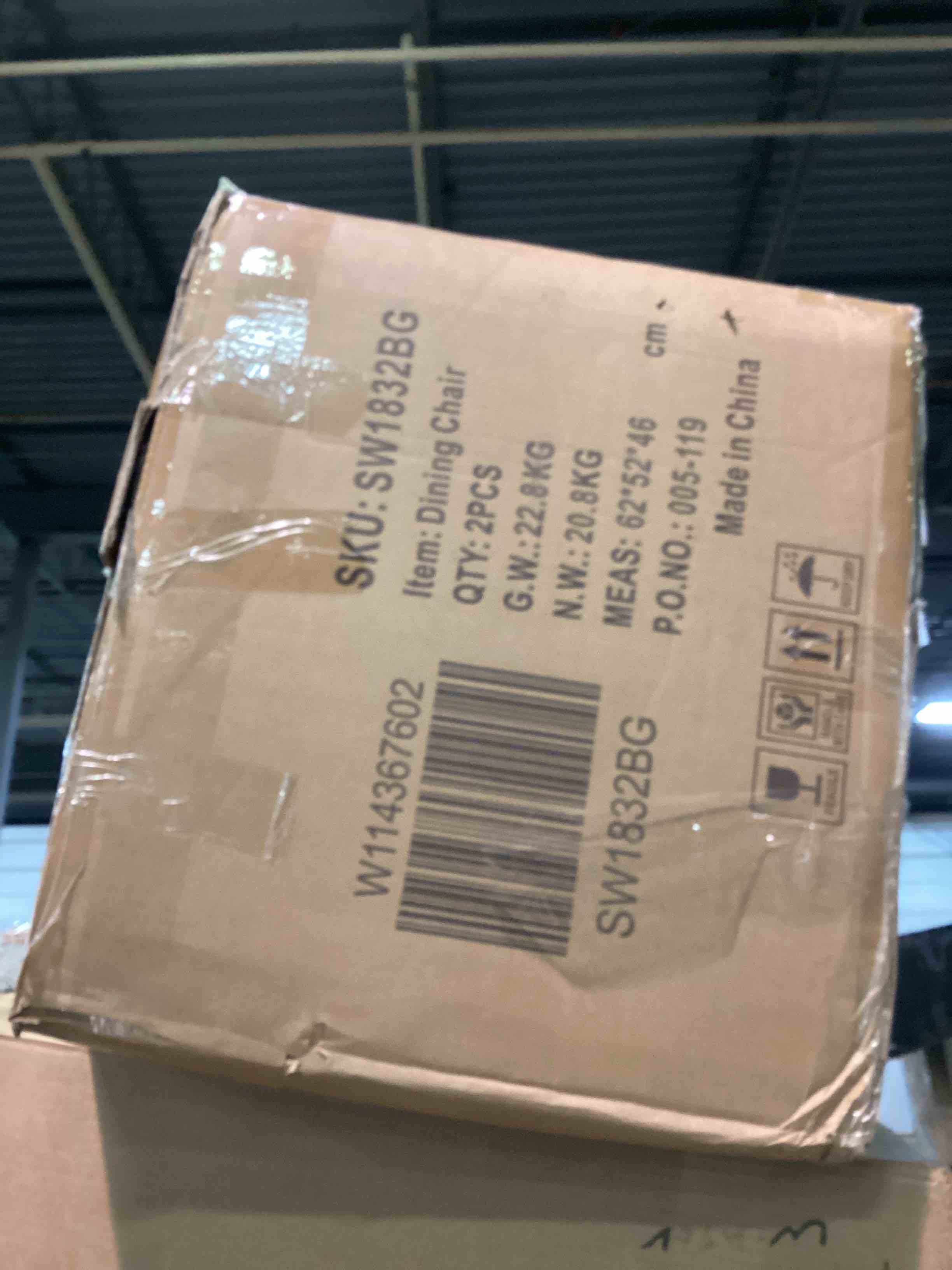 https://s3.amazonaws.com/lotting-images-prod/bidfta/BLU4115588_1702495783819.jpeg