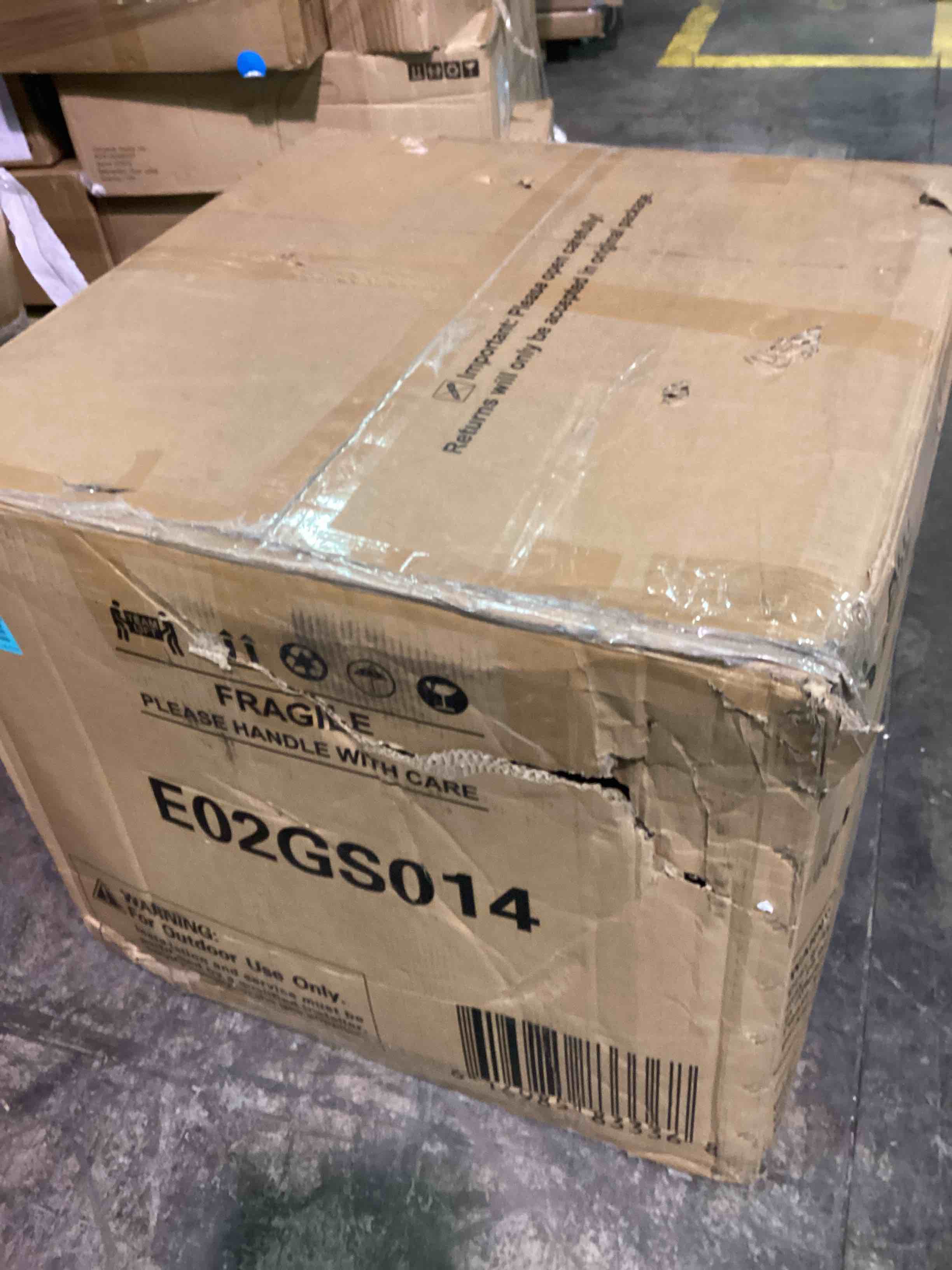 https://s3.amazonaws.com/lotting-images-prod/bidfta/BLU4115610_1702495753016.jpeg