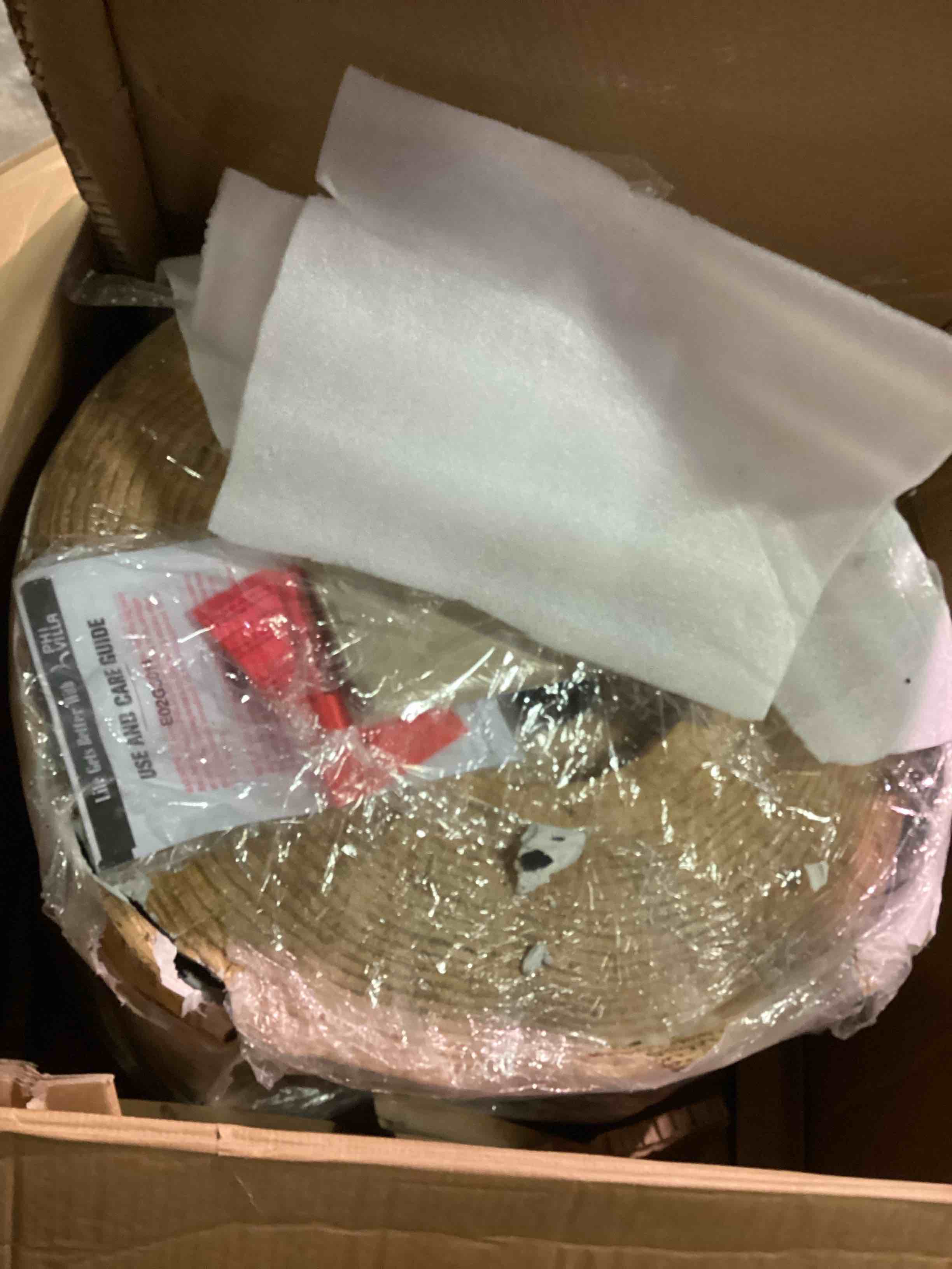 https://s3.amazonaws.com/lotting-images-prod/bidfta/BLU4115610_1702495802438.jpeg