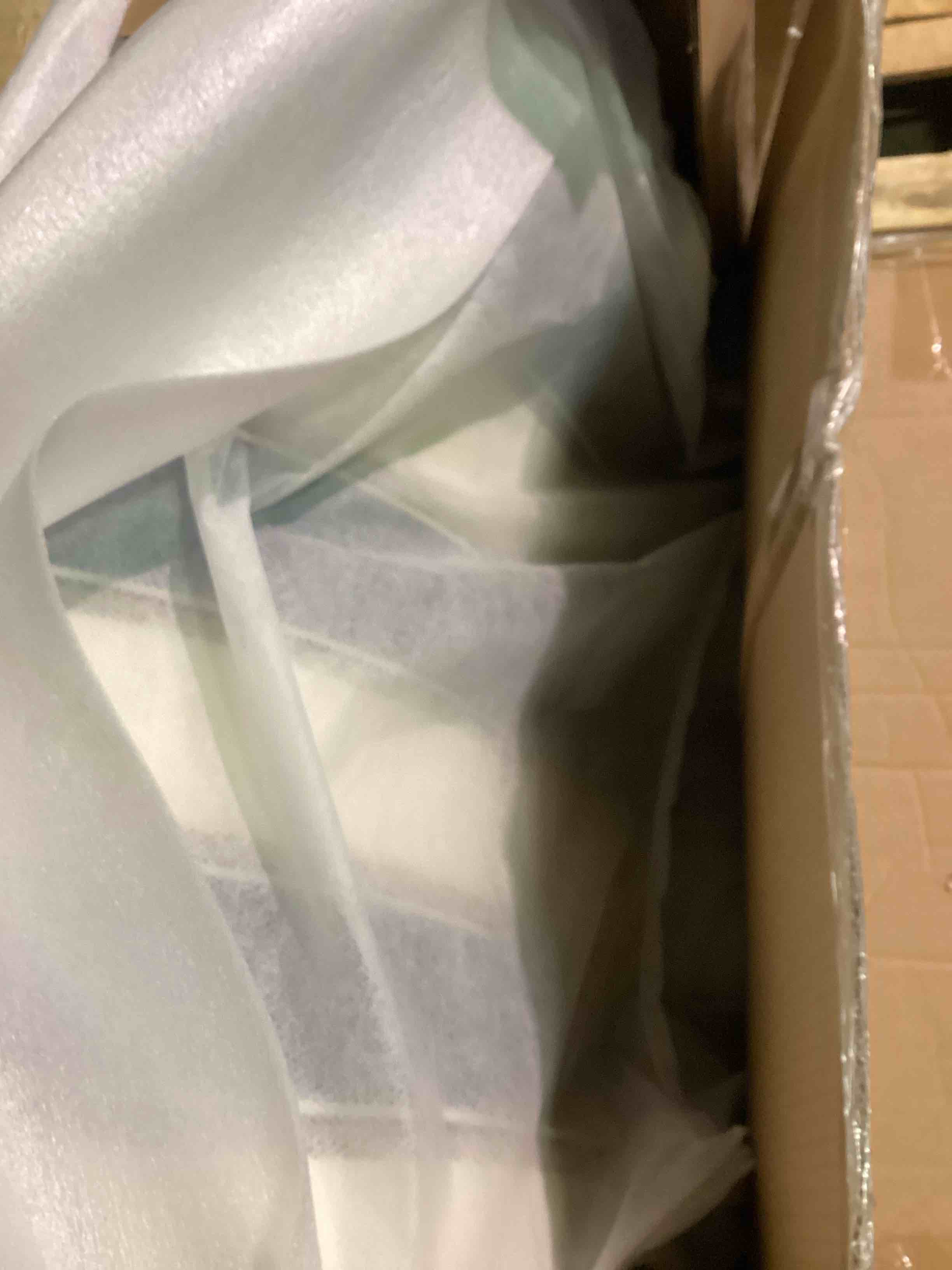 https://s3.amazonaws.com/lotting-images-prod/bidfta/BLU4115642_1702559521106.jpeg
