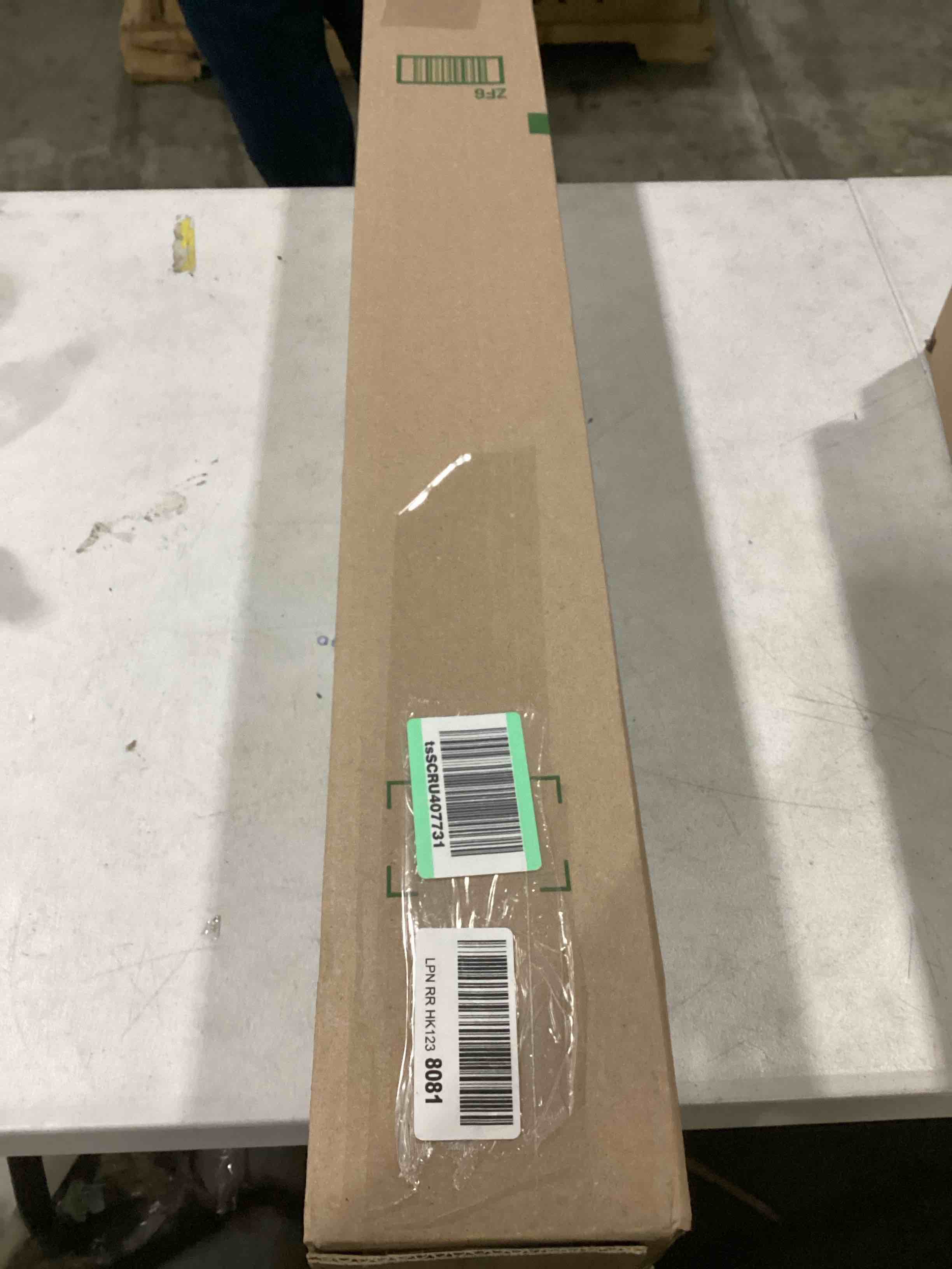 https://s3.amazonaws.com/lotting-images-prod/bidfta/BLU4118776_1701704568362.jpeg