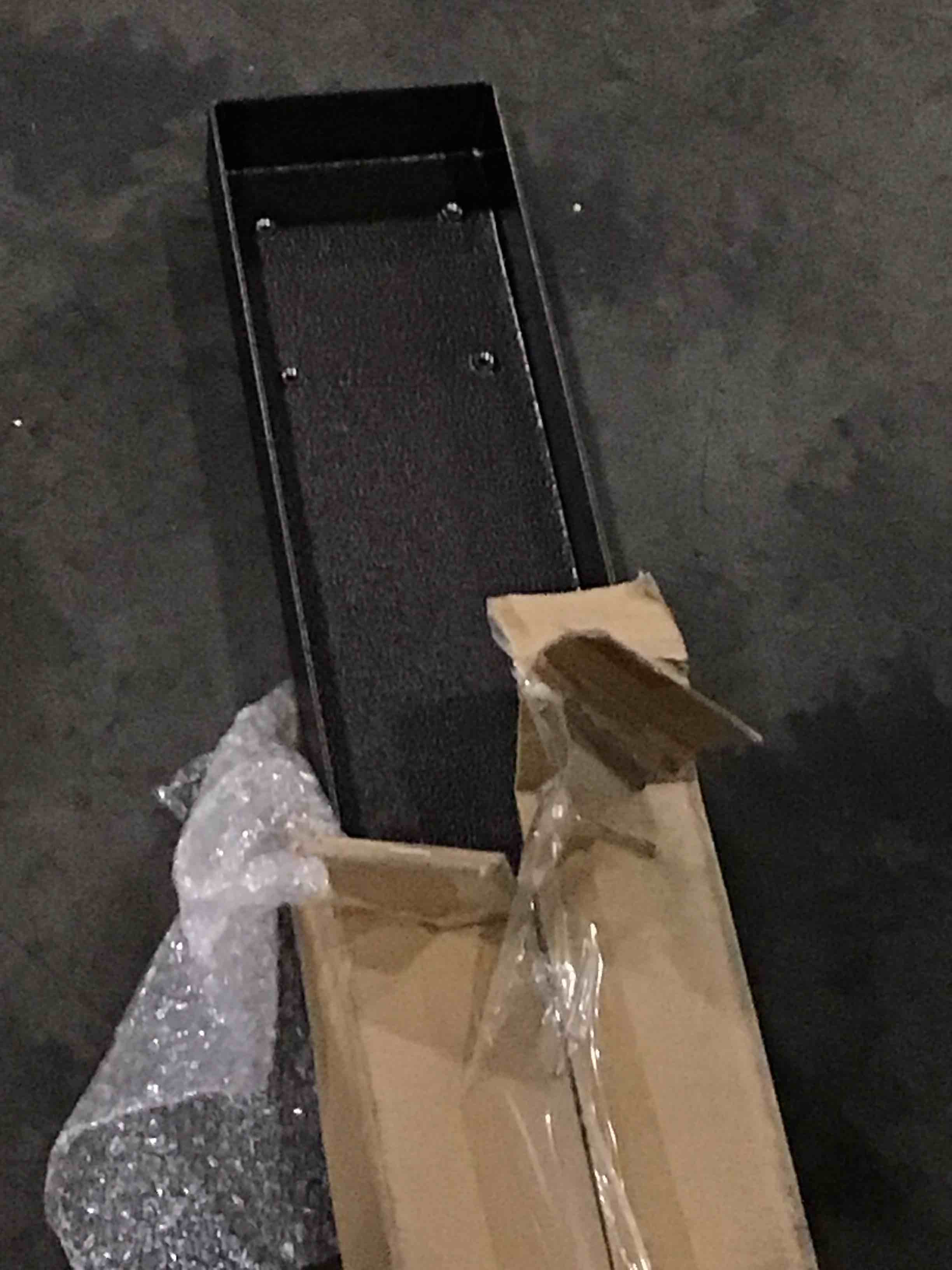 https://s3.amazonaws.com/lotting-images-prod/bidfta/BLU4119079_1703008825338.jpeg