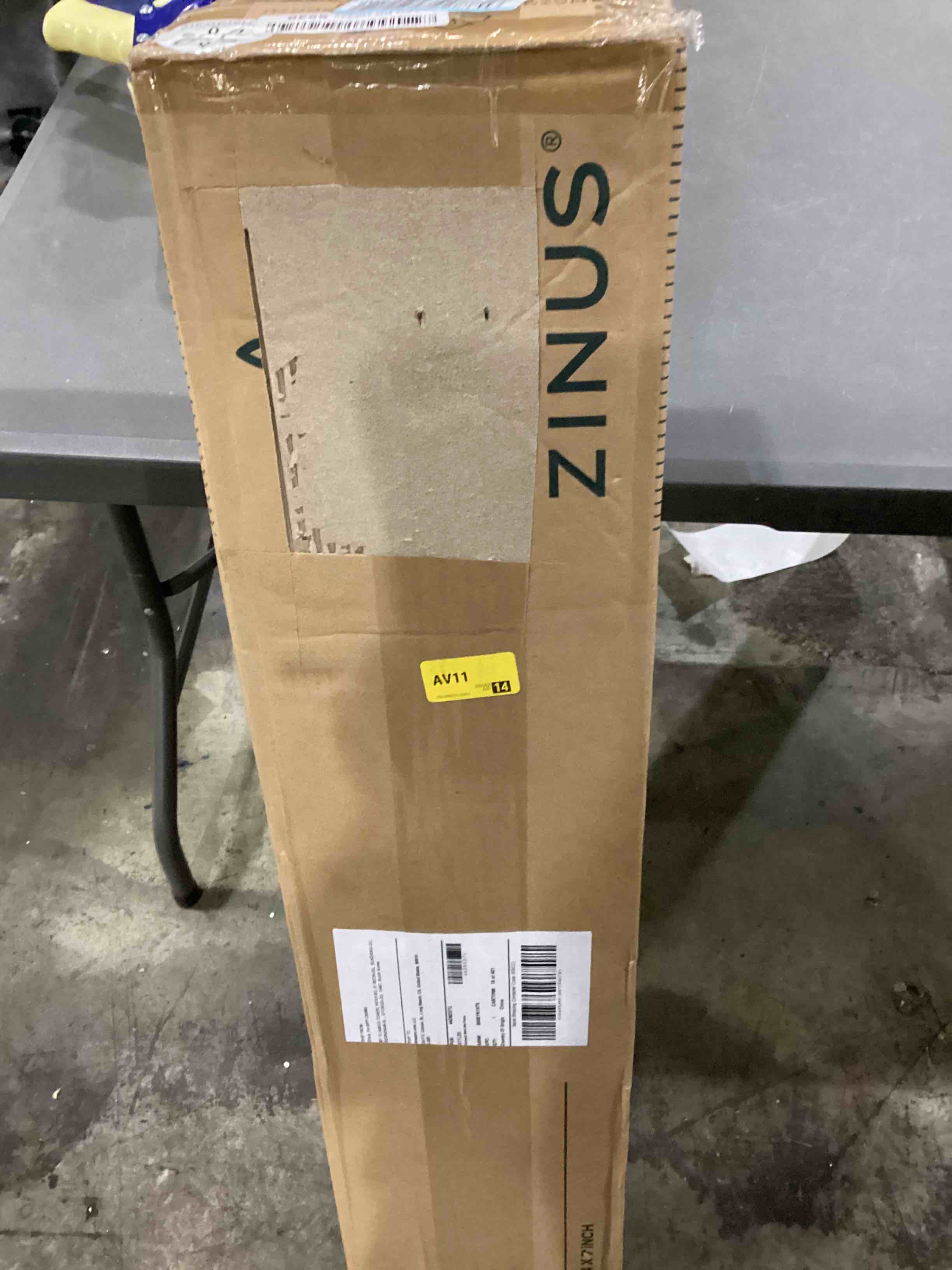 https://s3.amazonaws.com/lotting-images-prod/bidfta/BLU4119305_1703249732645.jpeg