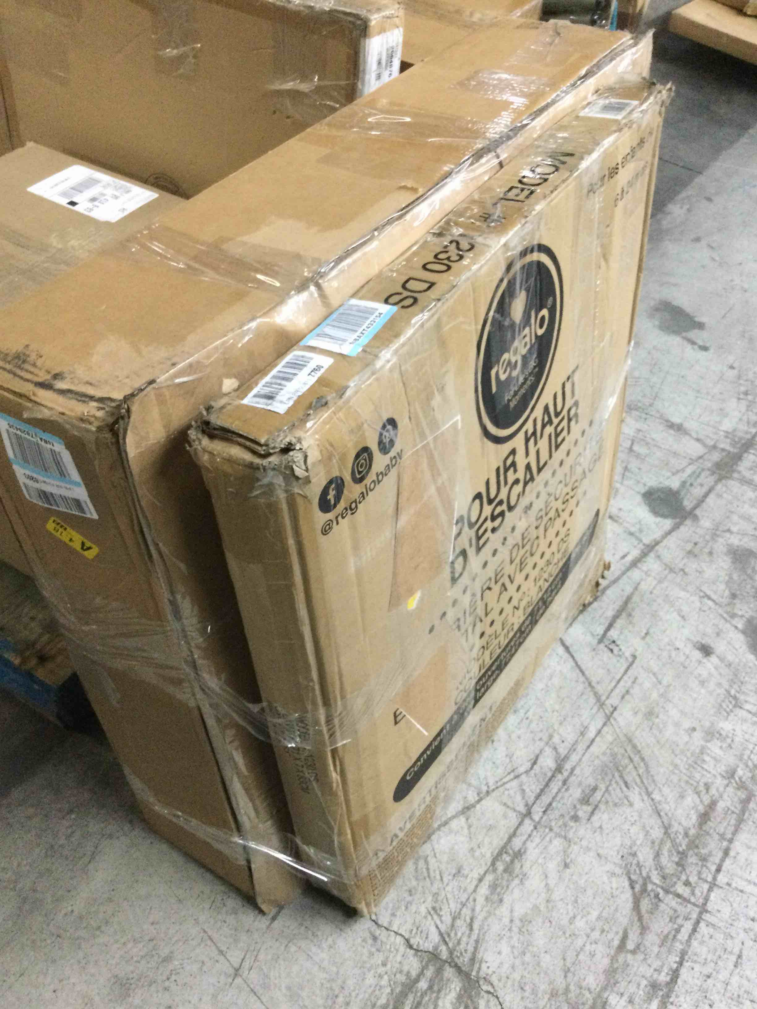 https://s3.amazonaws.com/lotting-images-prod/bidfta/BLU4121150_1700595191278.jpeg