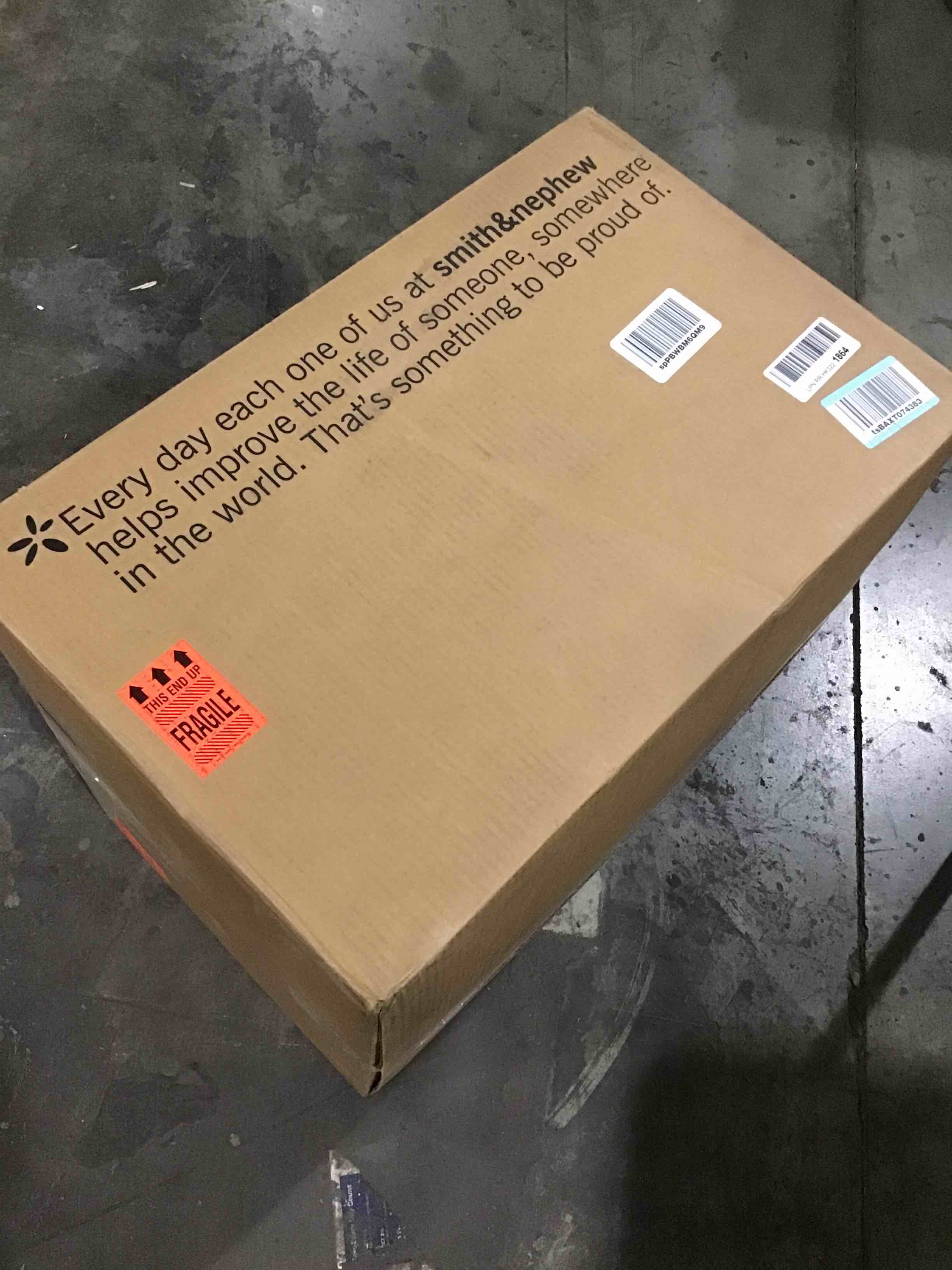 https://s3.amazonaws.com/lotting-images-prod/bidfta/BLU4122003_1701367967720.jpeg