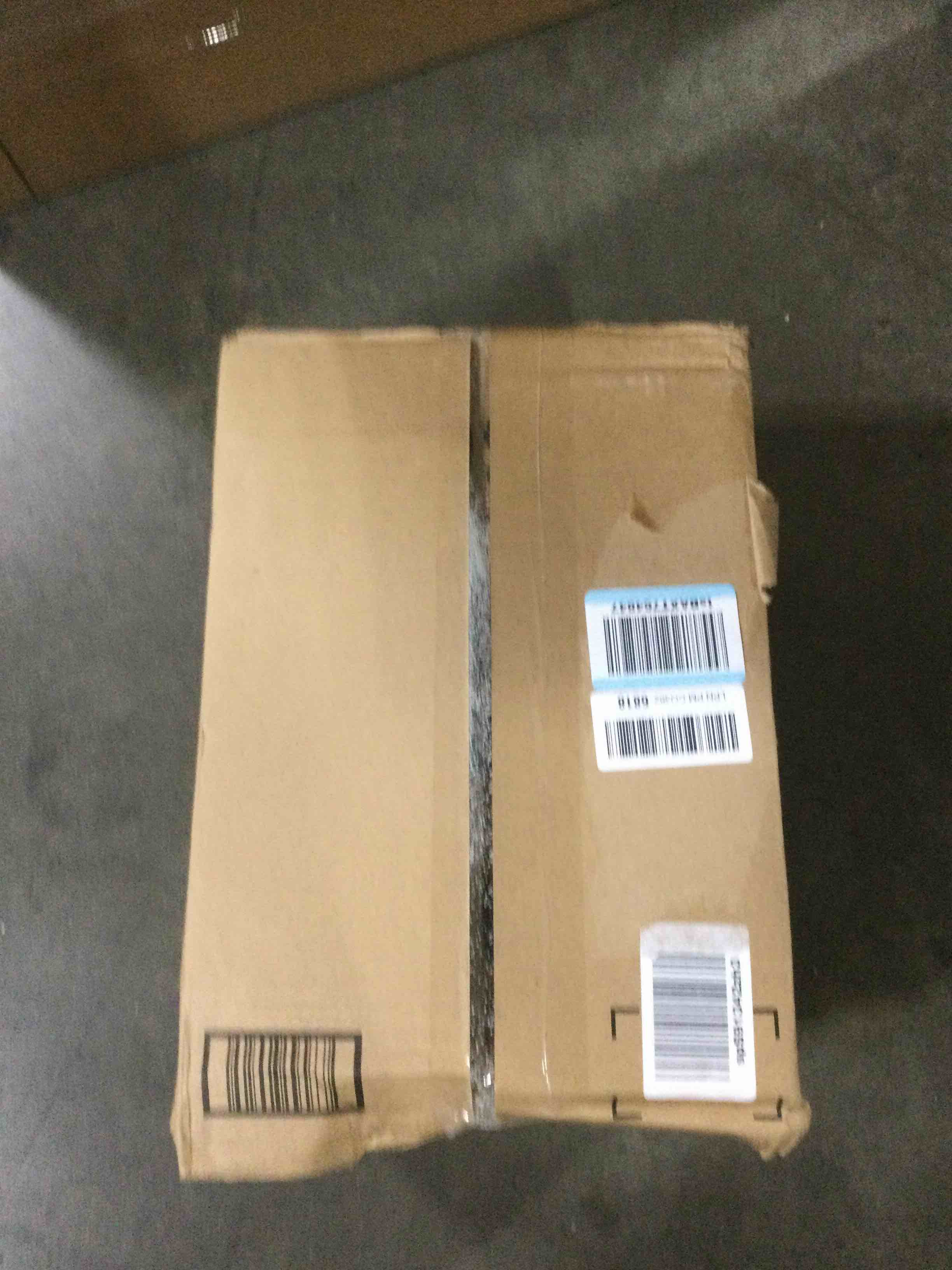 https://s3.amazonaws.com/lotting-images-prod/bidfta/BLU4122590_1699977940852.jpeg