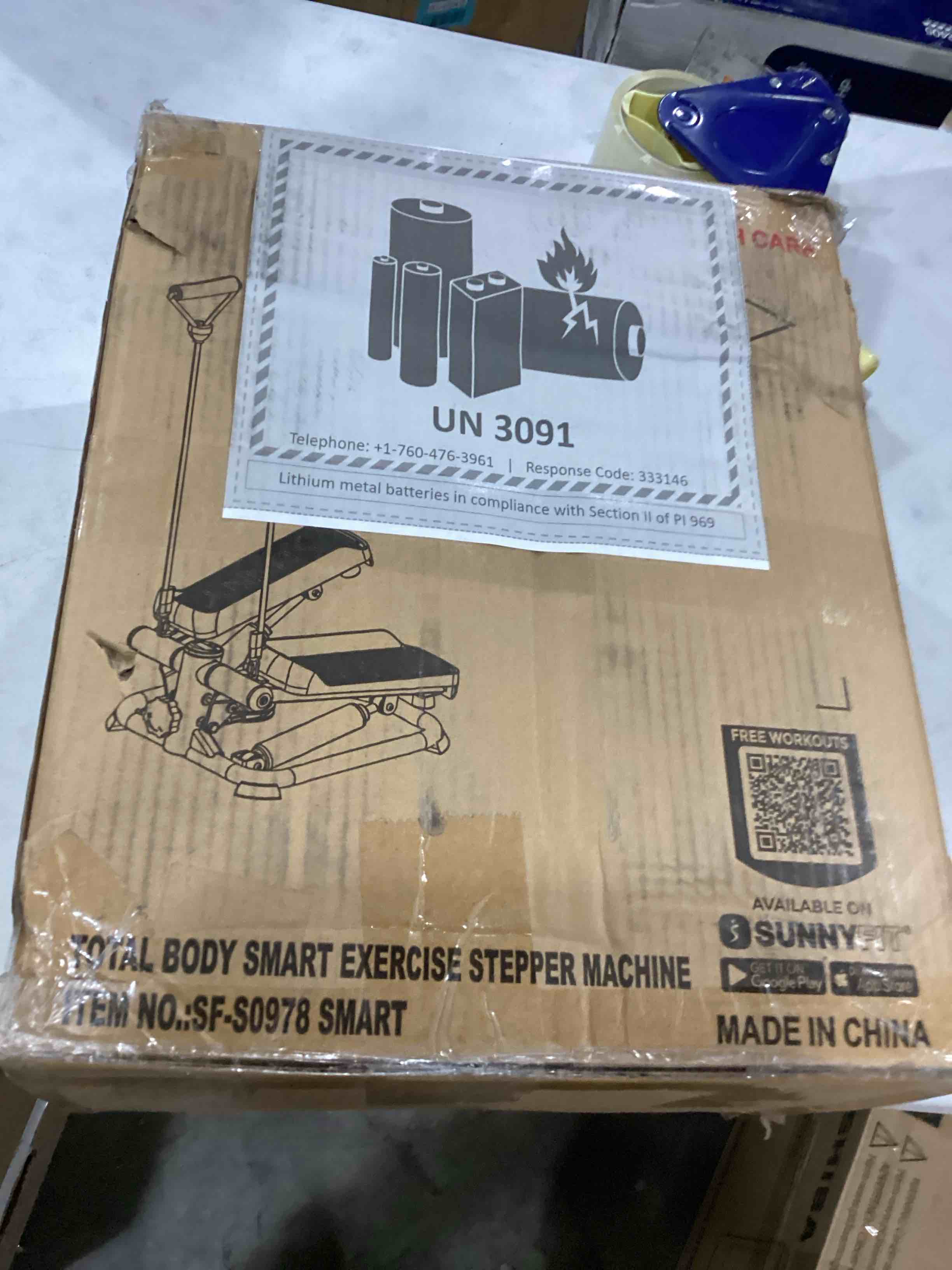 https://s3.amazonaws.com/lotting-images-prod/bidfta/BLU4123477_1701291470741.jpeg