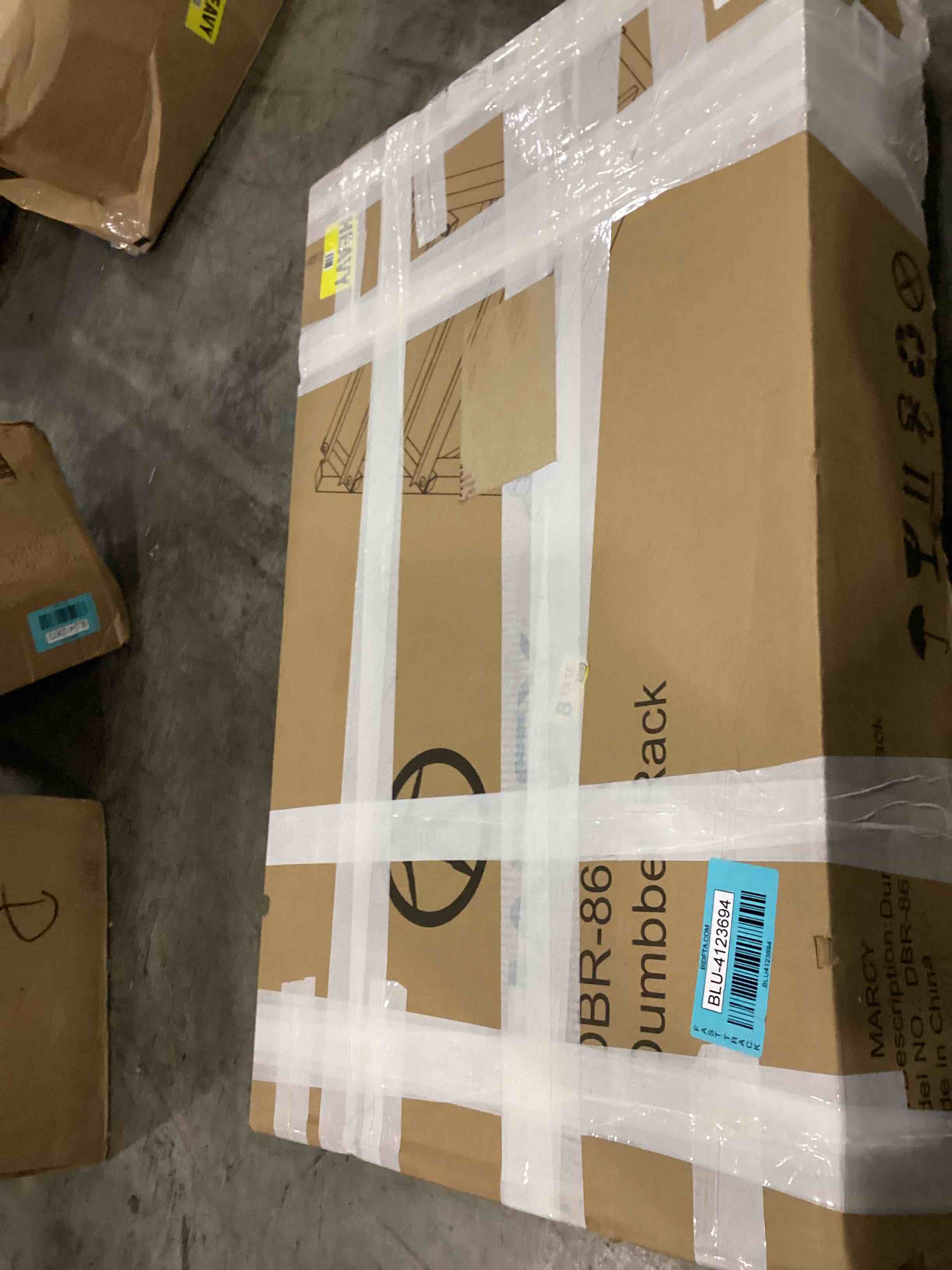https://s3.amazonaws.com/lotting-images-prod/bidfta/BLU4123694_1701460916804.jpeg