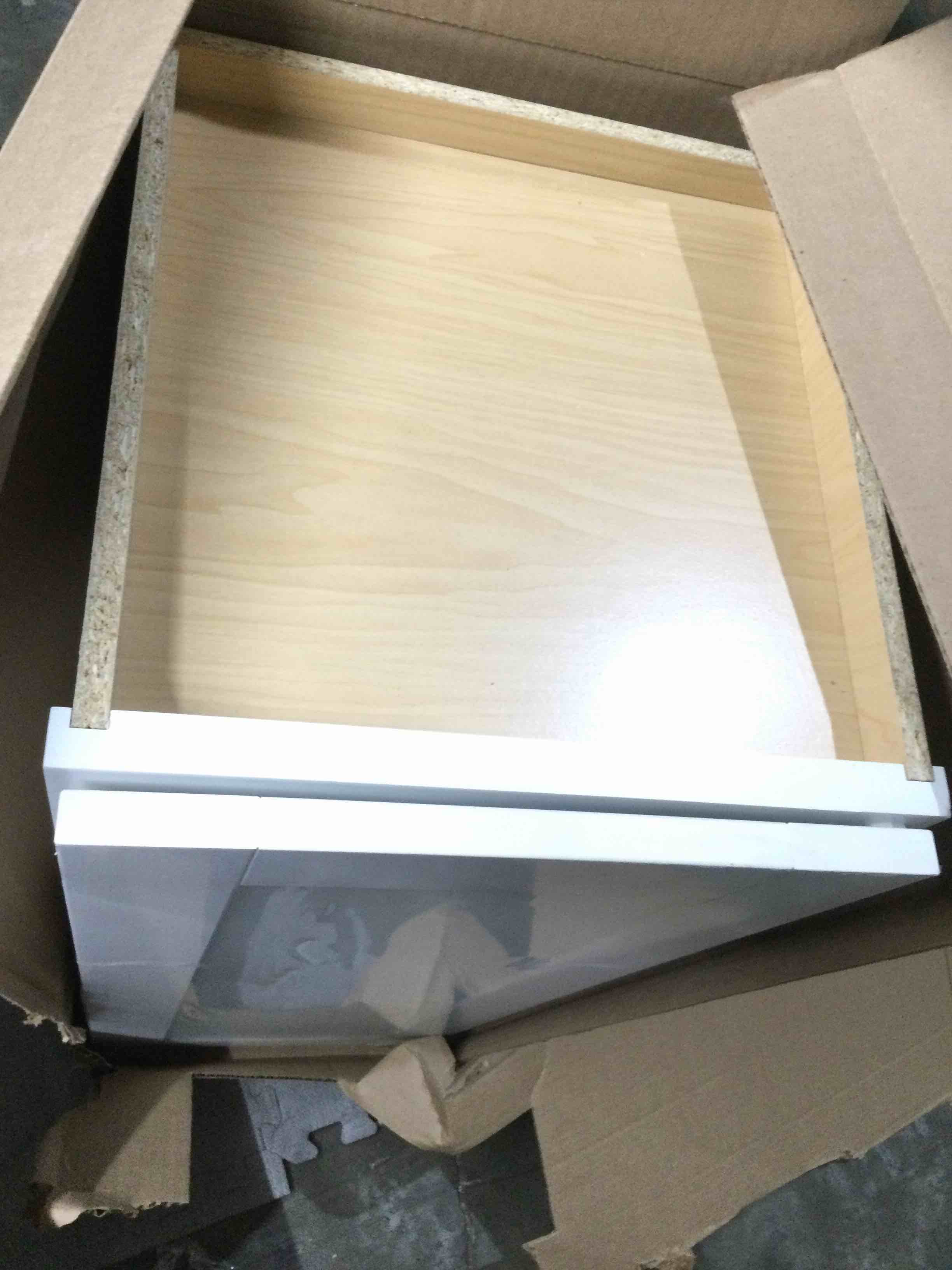 https://s3.amazonaws.com/lotting-images-prod/bidfta/BLU4185682_1692041446599.jpeg