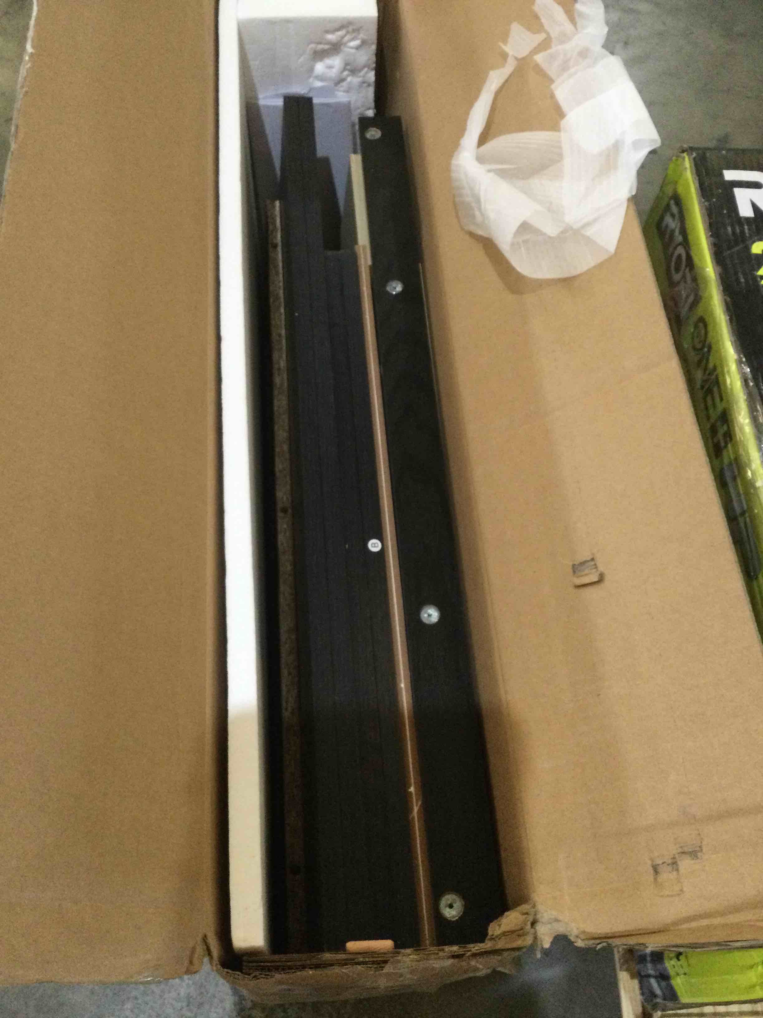 https://s3.amazonaws.com/lotting-images-prod/bidfta/BLU4186957_1686149402293.jpeg