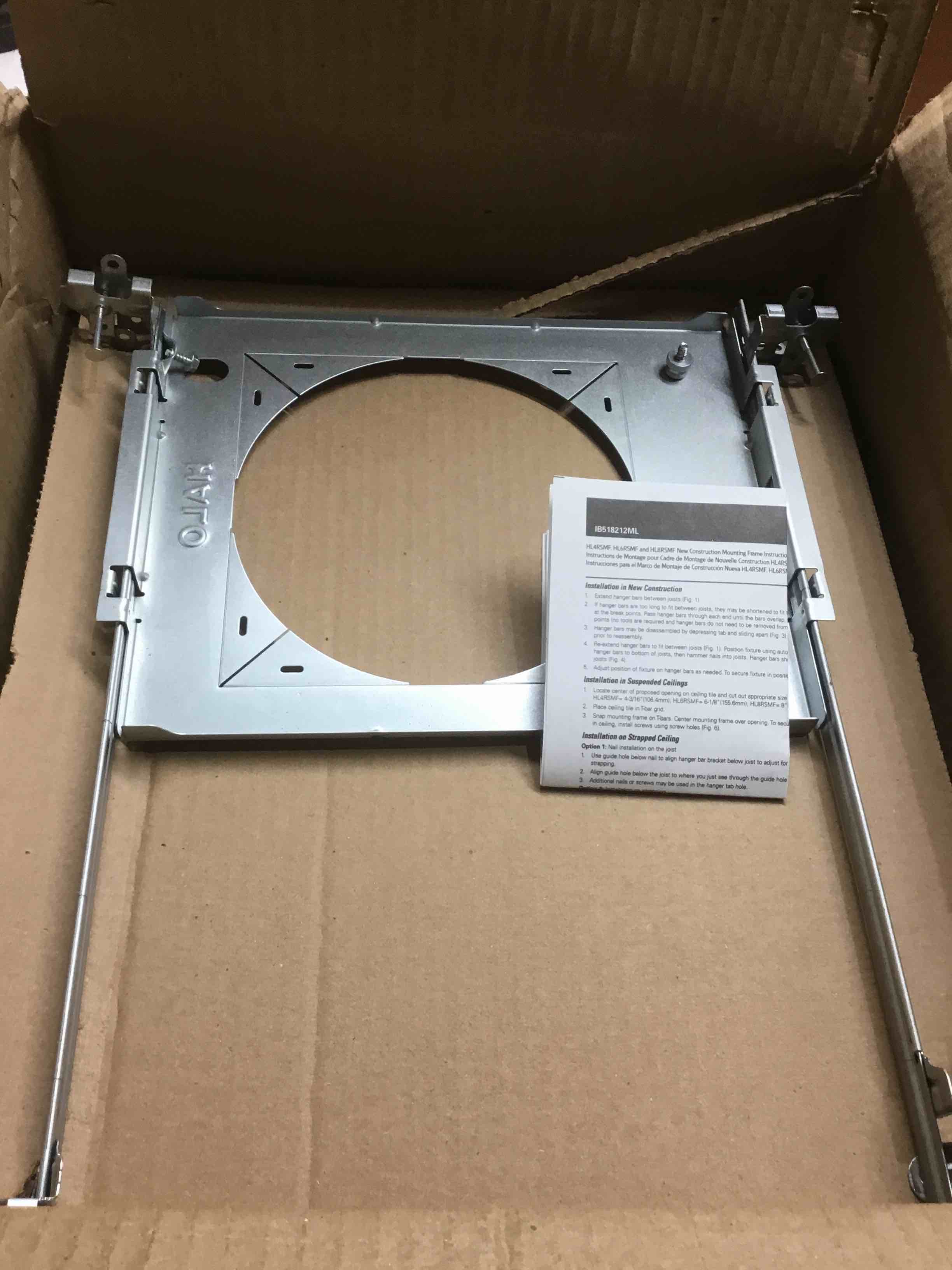 https://s3.amazonaws.com/lotting-images-prod/bidfta/BLU4192322_1678282599064.jpeg